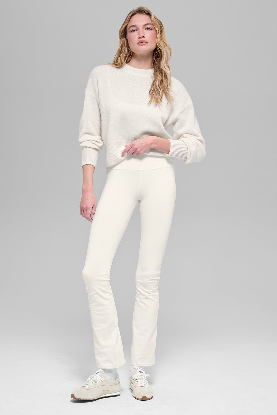 alo Wool Cashmere Cropped New Class Crewneck Sweater - Ivory