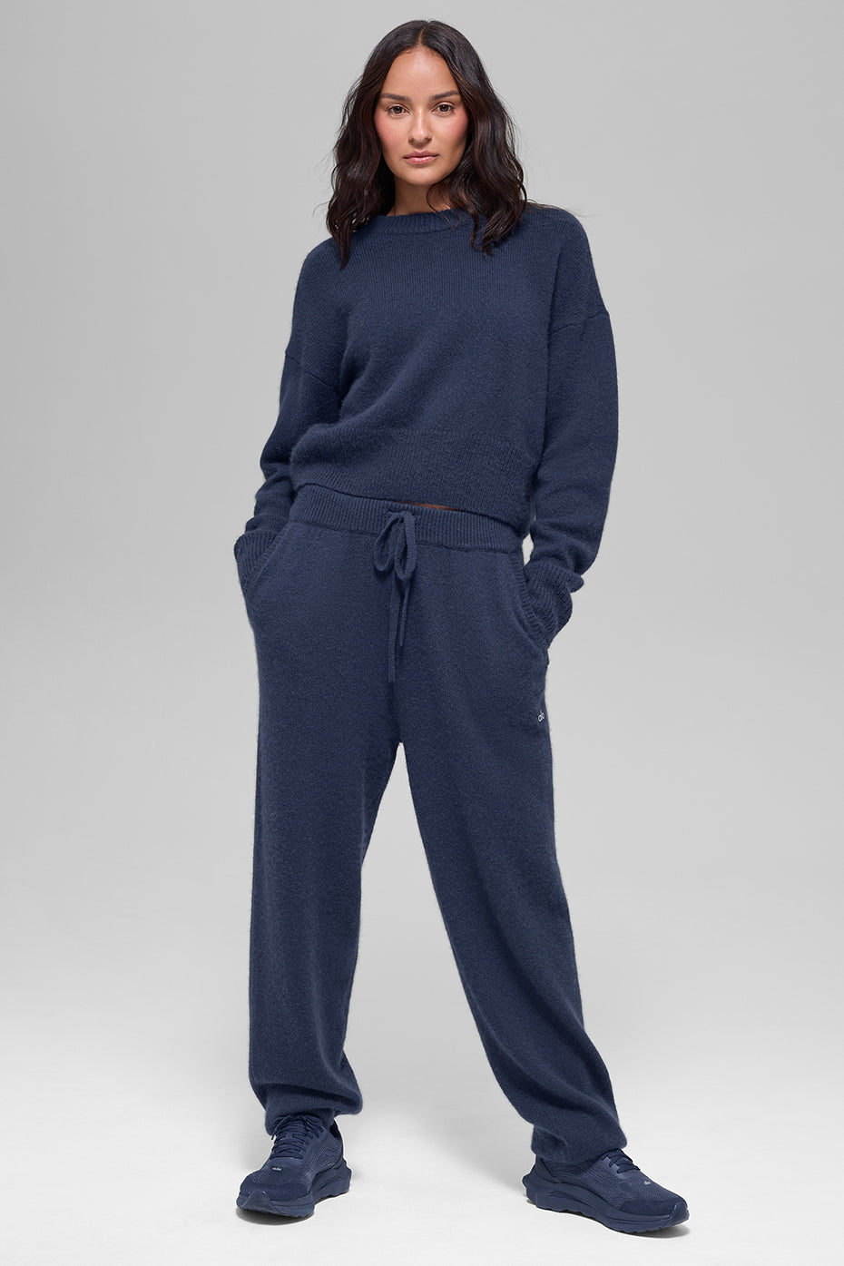 alo Wool Cashmere Cropped New Class Crewneck Sweater - Navy