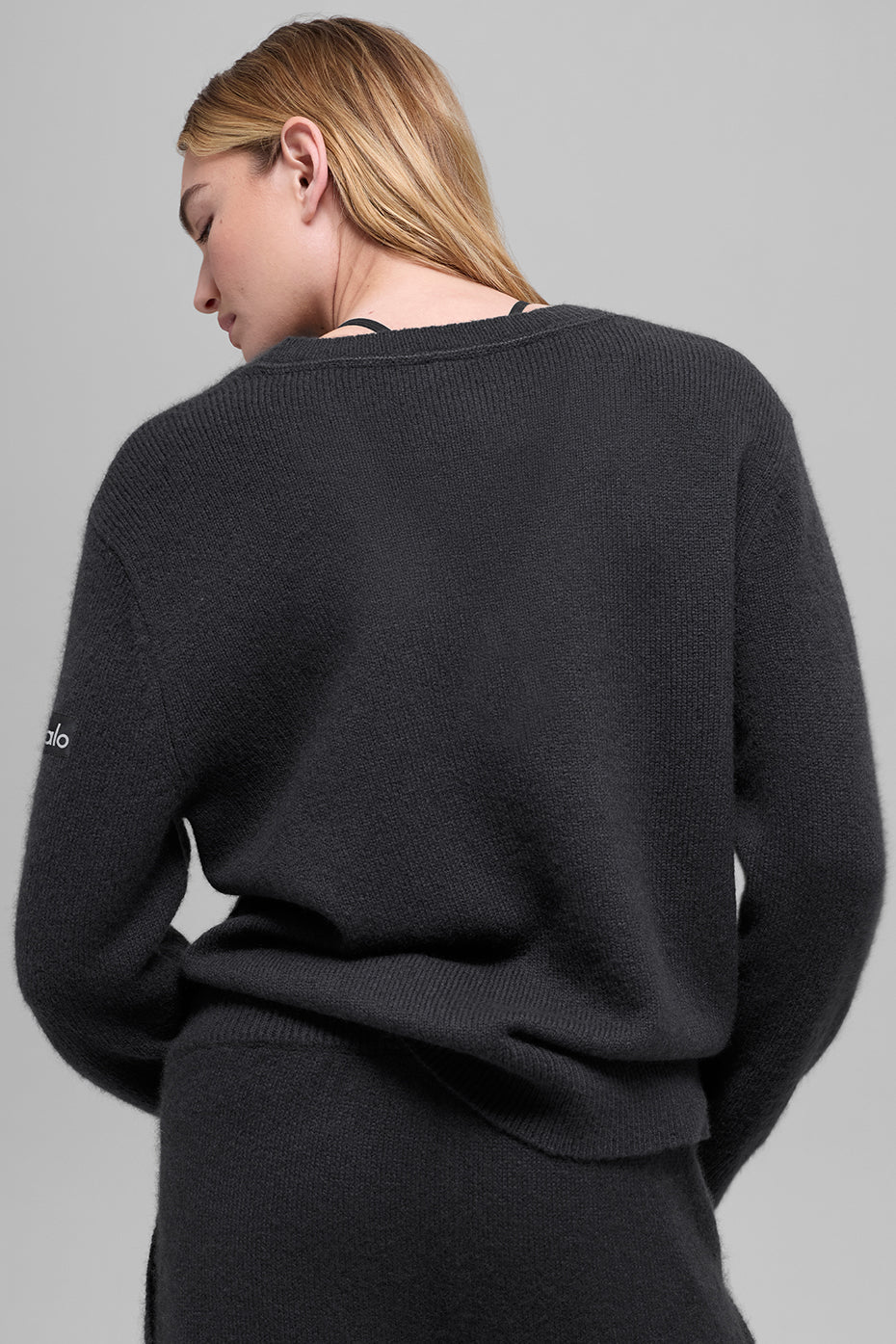 alo Wool Cashmere New Class Oversized V-Neck Sweater - Black