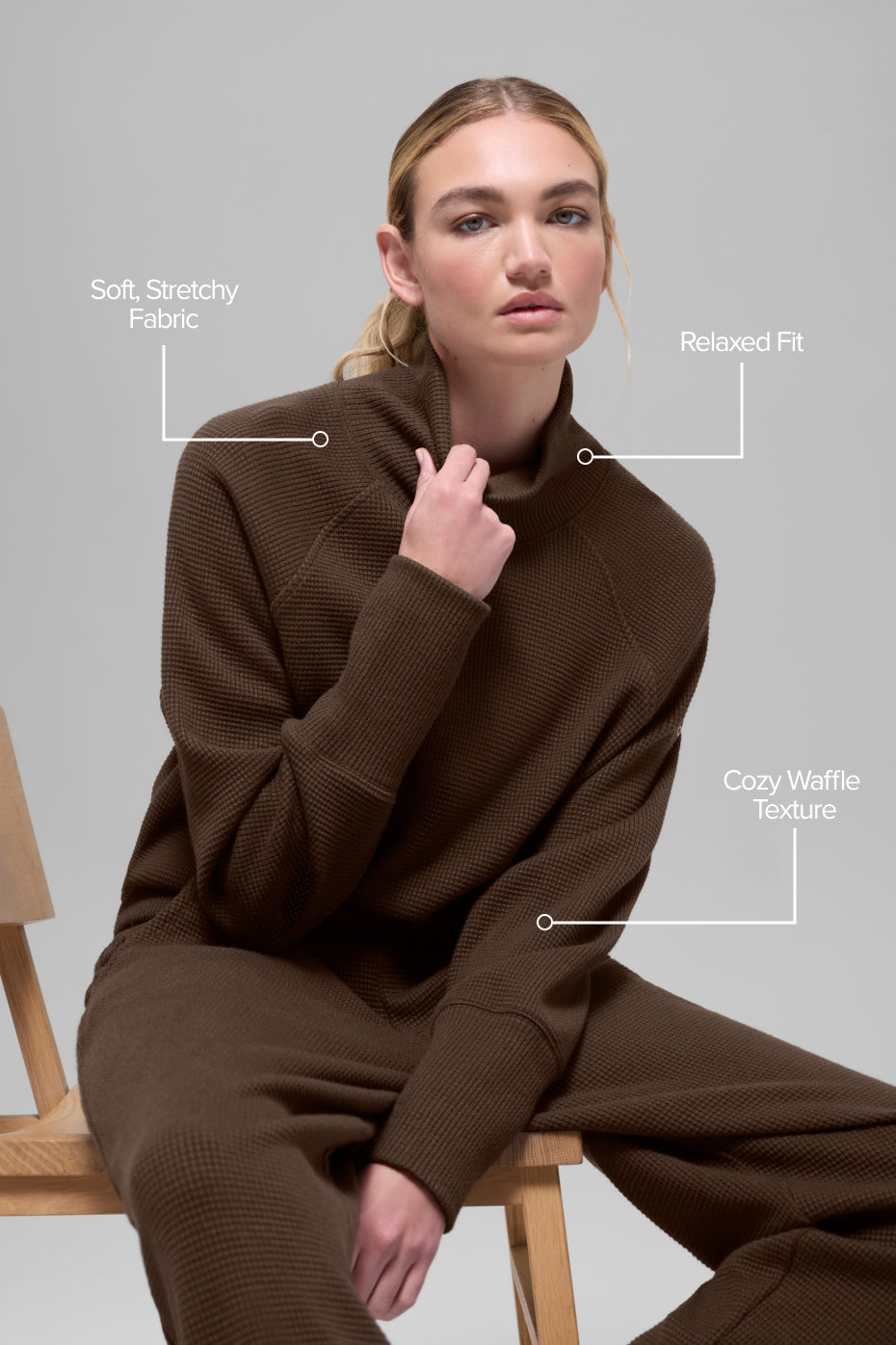 alo Waffle Weekend Escape Mock Neck Long Sleeve - Espresso