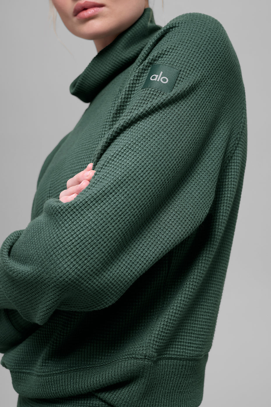 alo Waffle Weekend Escape Mock Neck Long Sleeve - Clover Green
