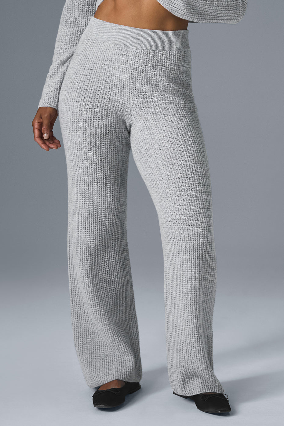 alo Cashmere High-Waist Plush Waffle Pant - Athletic Heather Grey