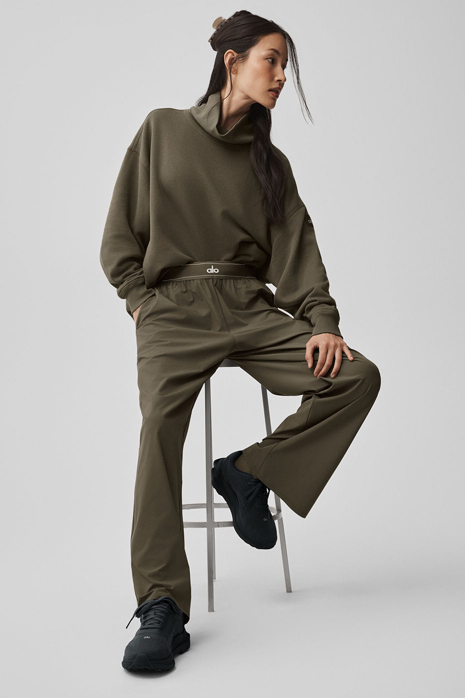 alo Hazy Mock Neck Pullover - Olive Tree