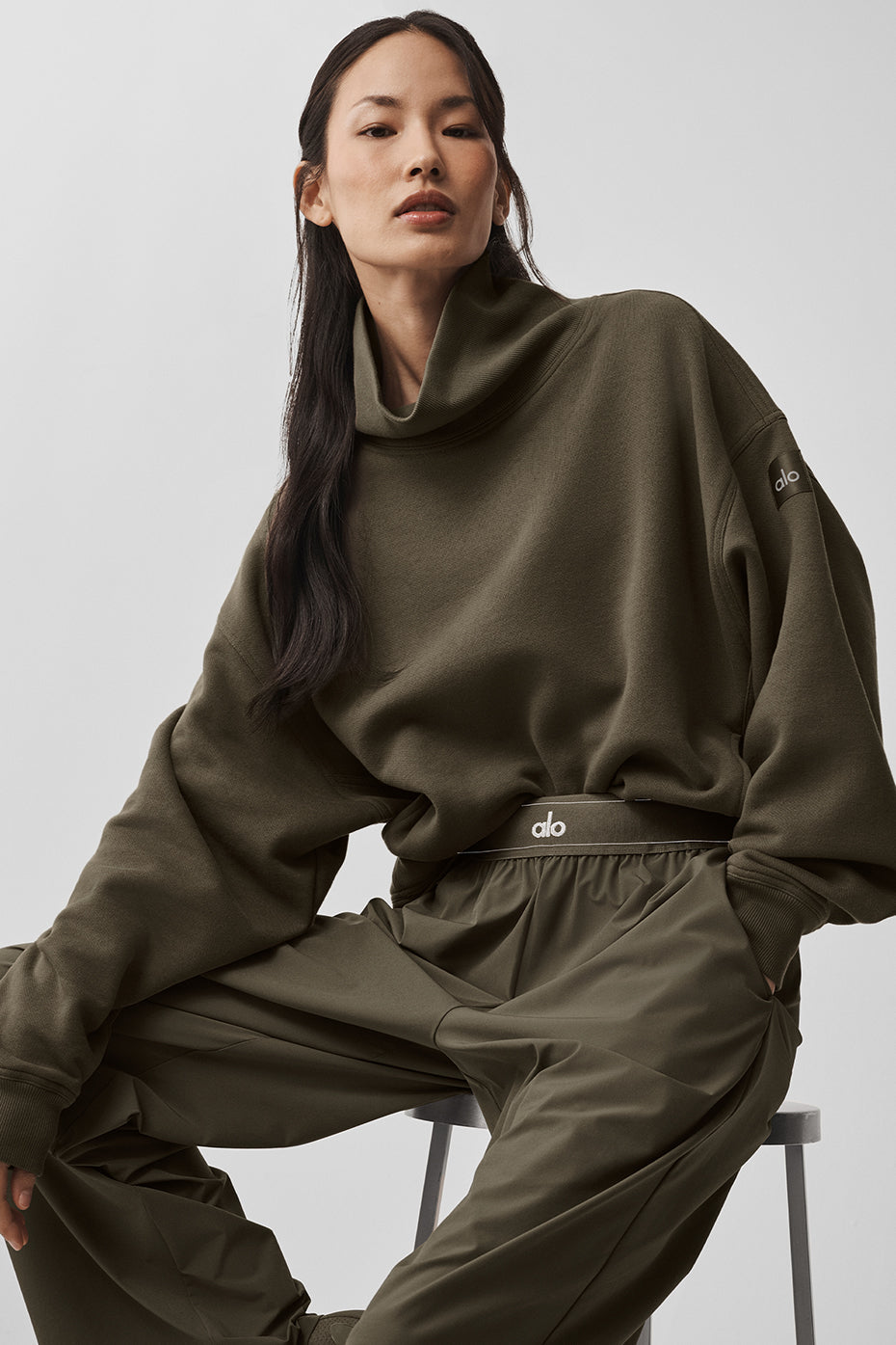 alo Hazy Mock Neck Pullover - Olive Tree