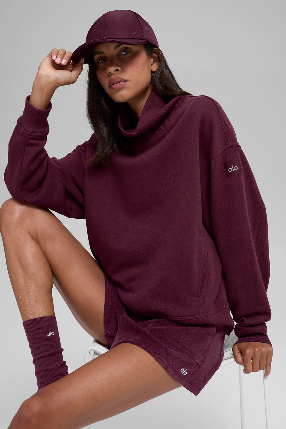 alo Hazy Mock Neck Pullover - Burgundy