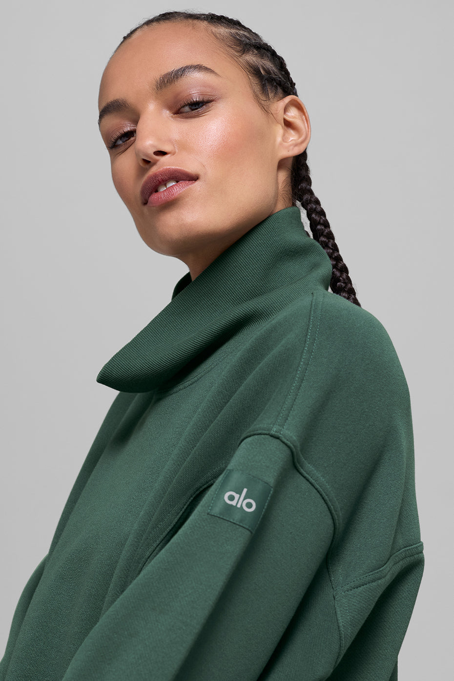 alo Hazy Mock Neck Pullover - Clover Green