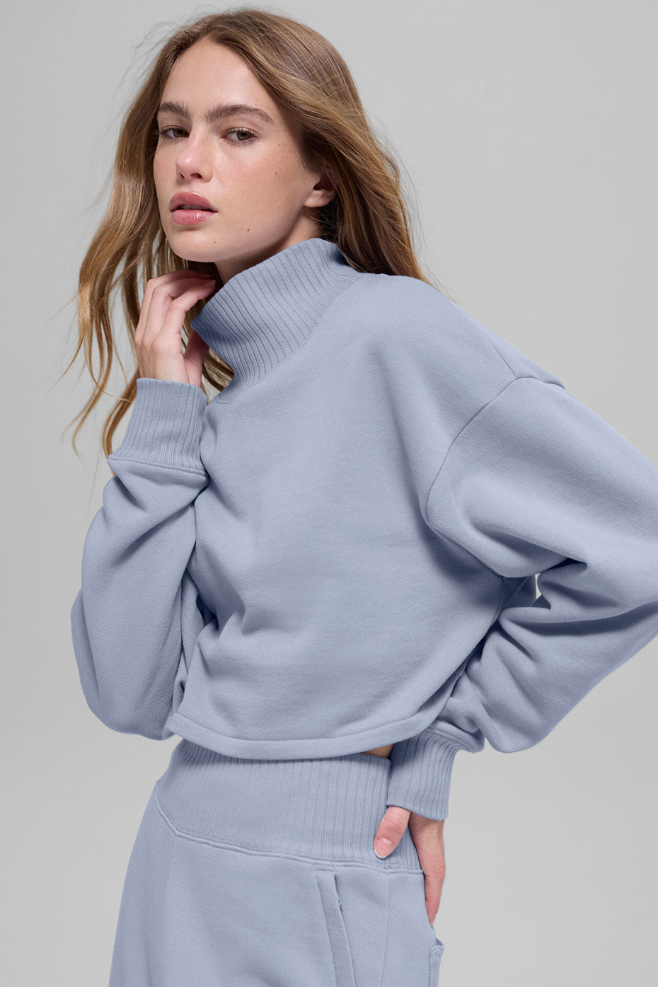 alo Cropped Serenity Coverup - Winter Frost