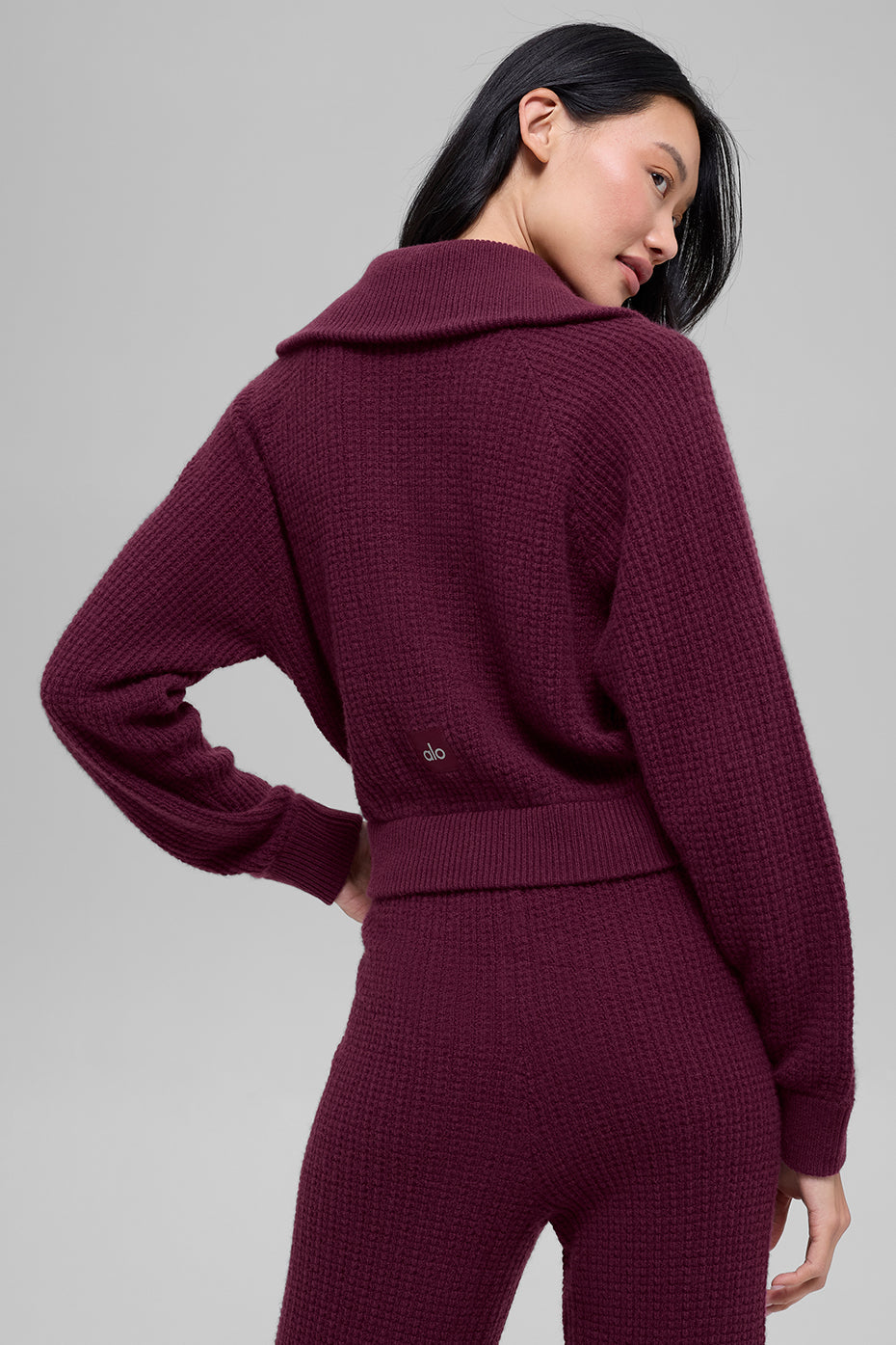 alo Cashmere Plush Waffle 1/4 Zip Pullover - Burgundy