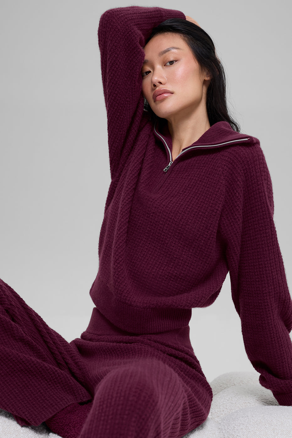 alo Cashmere Plush Waffle 1/4 Zip Pullover - Burgundy