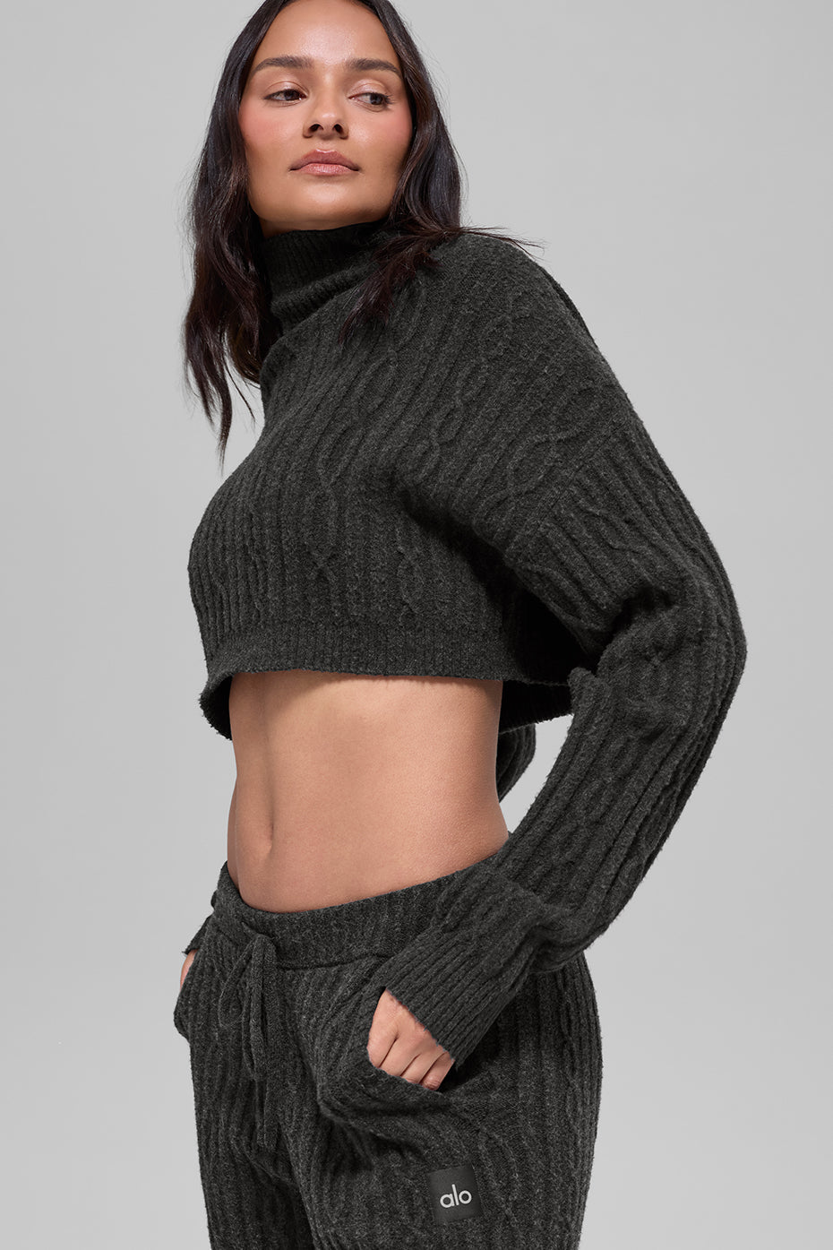 alo Cable Knit Cropped Winter Bliss Turtleneck Long Sleeve - Dark Heather Grey