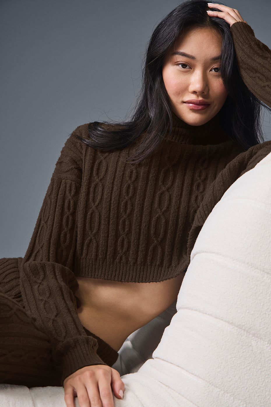 alo Cable Knit Cropped Winter Bliss Turtleneck Long Sleeve - Espresso