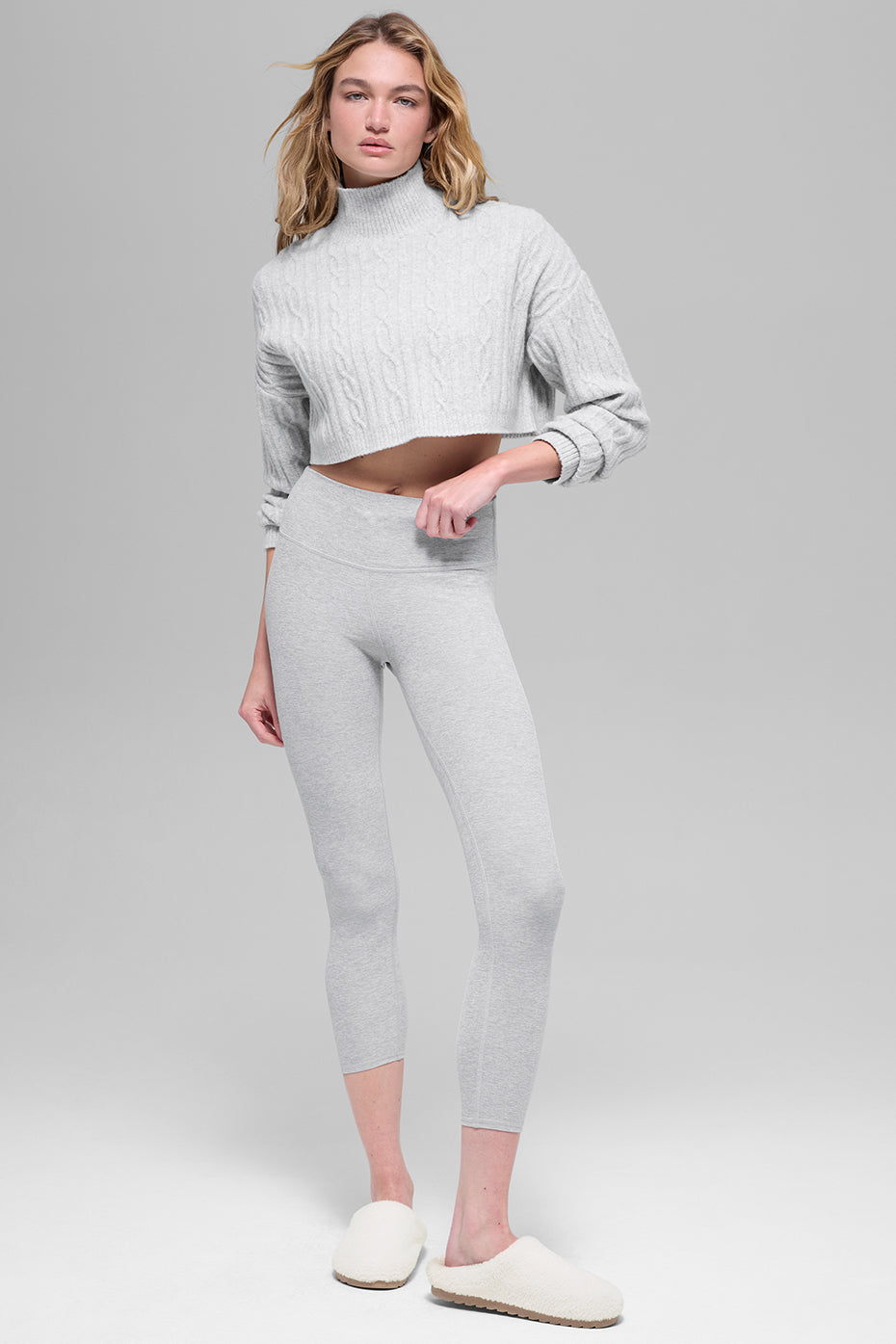 alo Cable Knit Cropped Winter Bliss Turtleneck Long Sleeve - Athletic Heather Grey