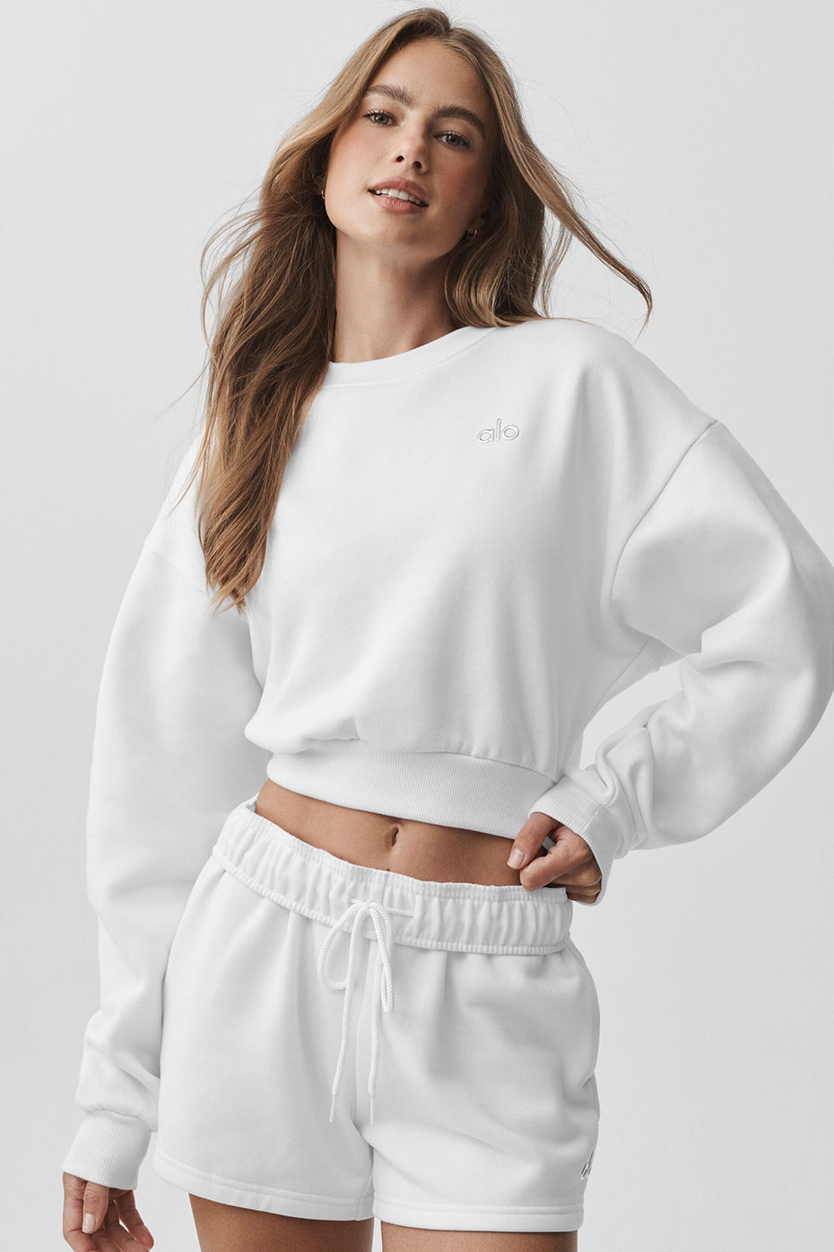 alo Cropped Accolade Crewneck - White