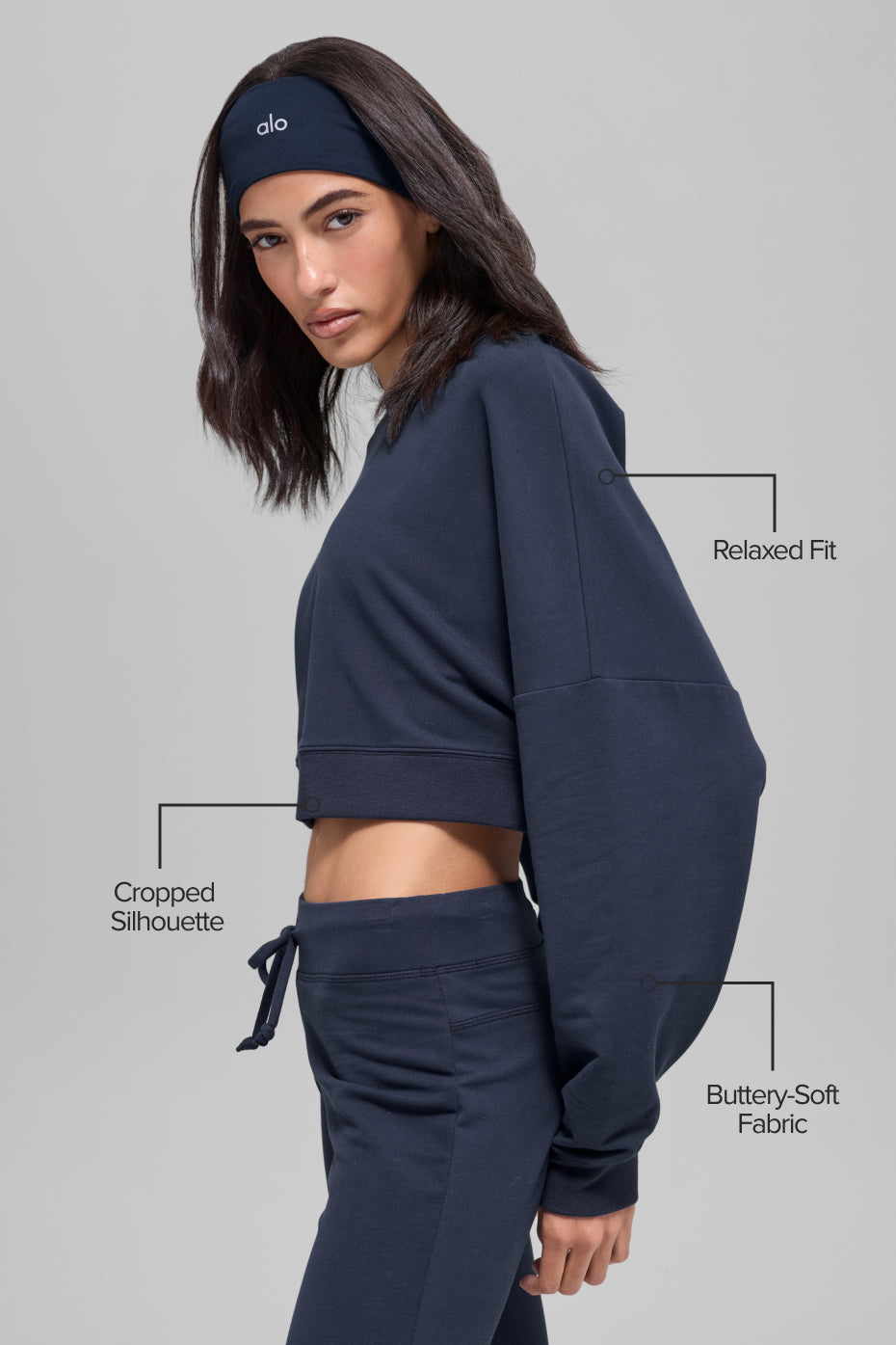 alo Cropped Sway Crew Neck Pullover - Navy