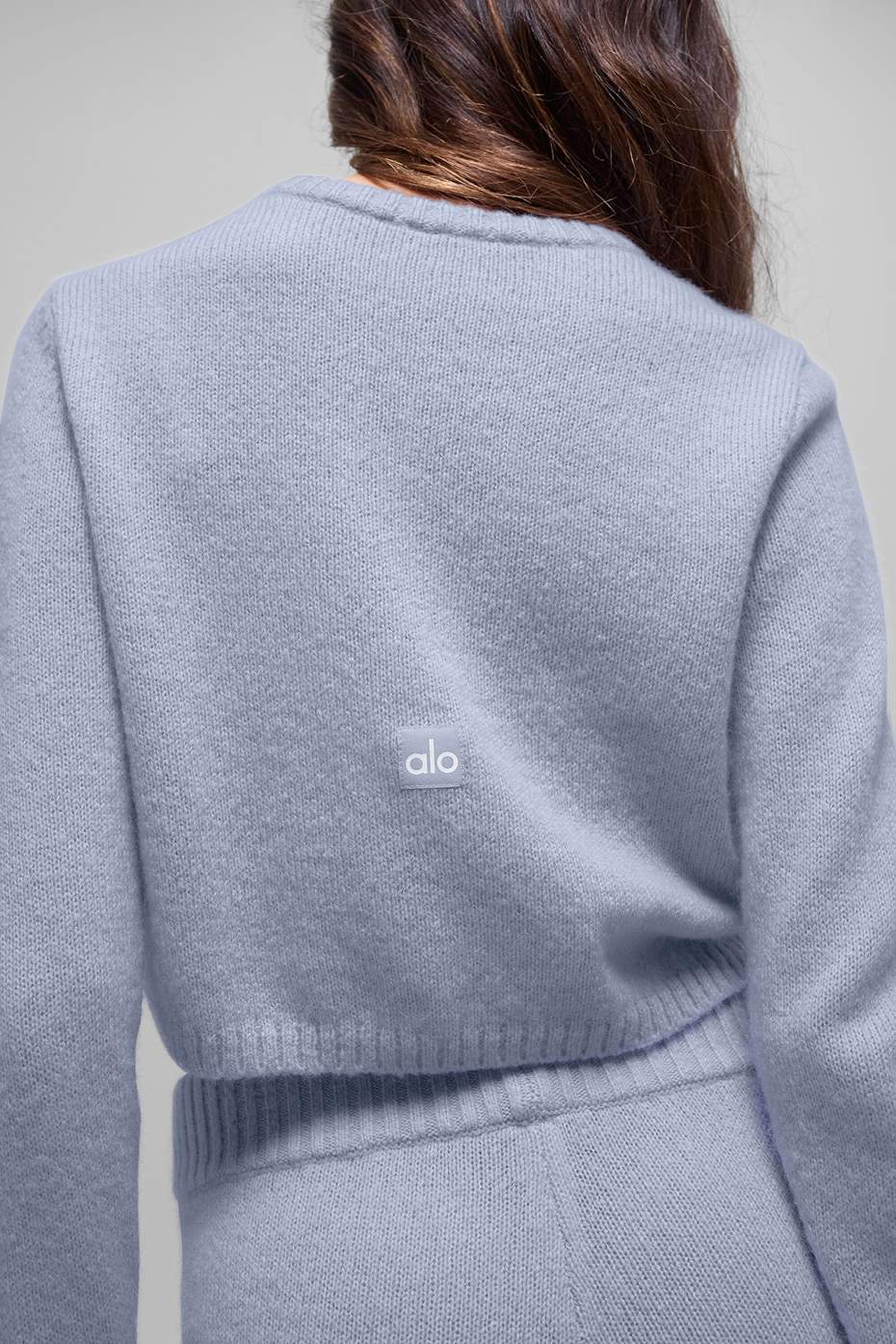 alo Wool Cashmere New Class Cropped Cardigan - Winter Frost
