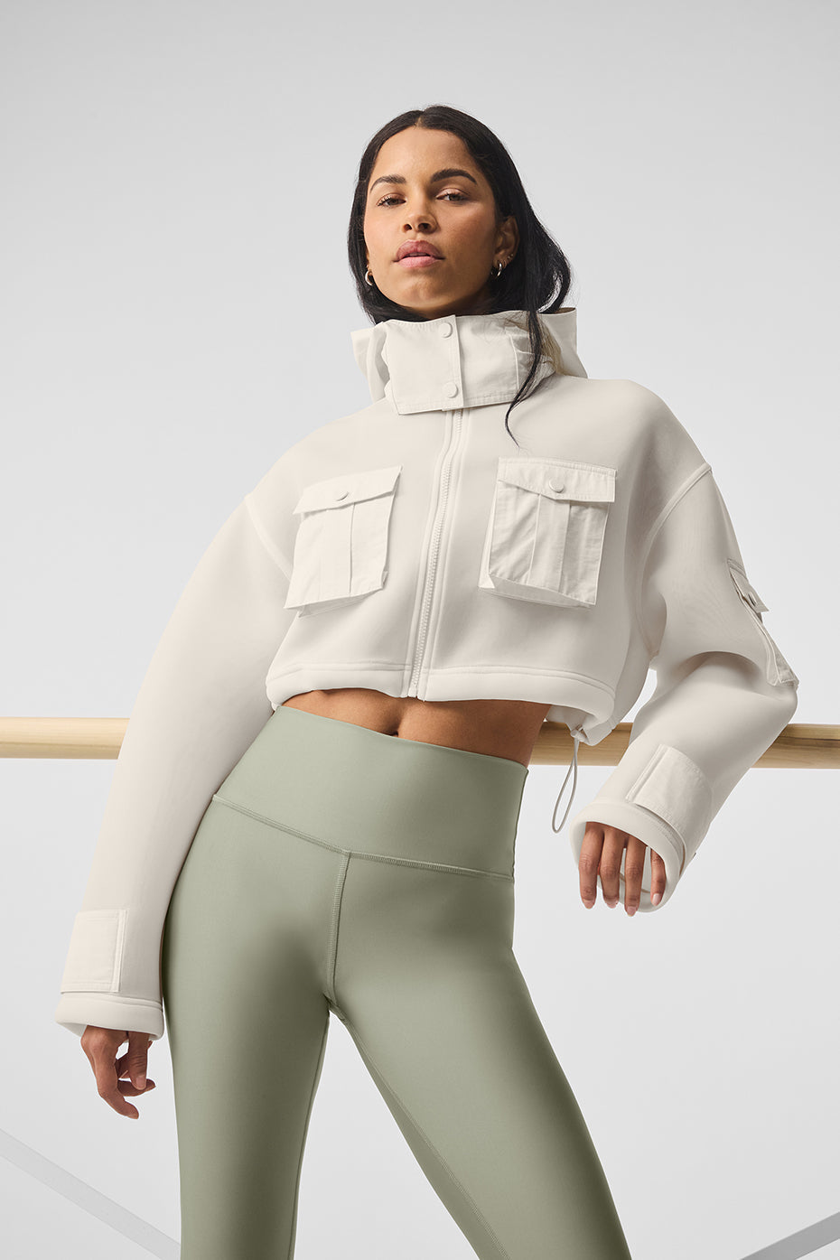 alo Cropped Engage Cargo Parka - Ivory