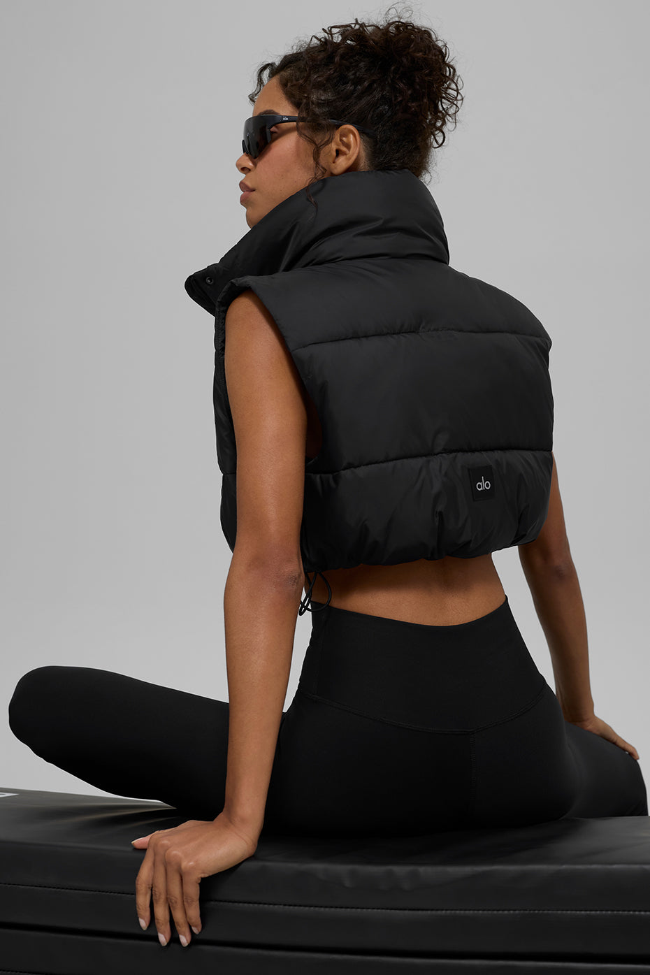 alo Cropped Gold Rush Puffer Vest - Black