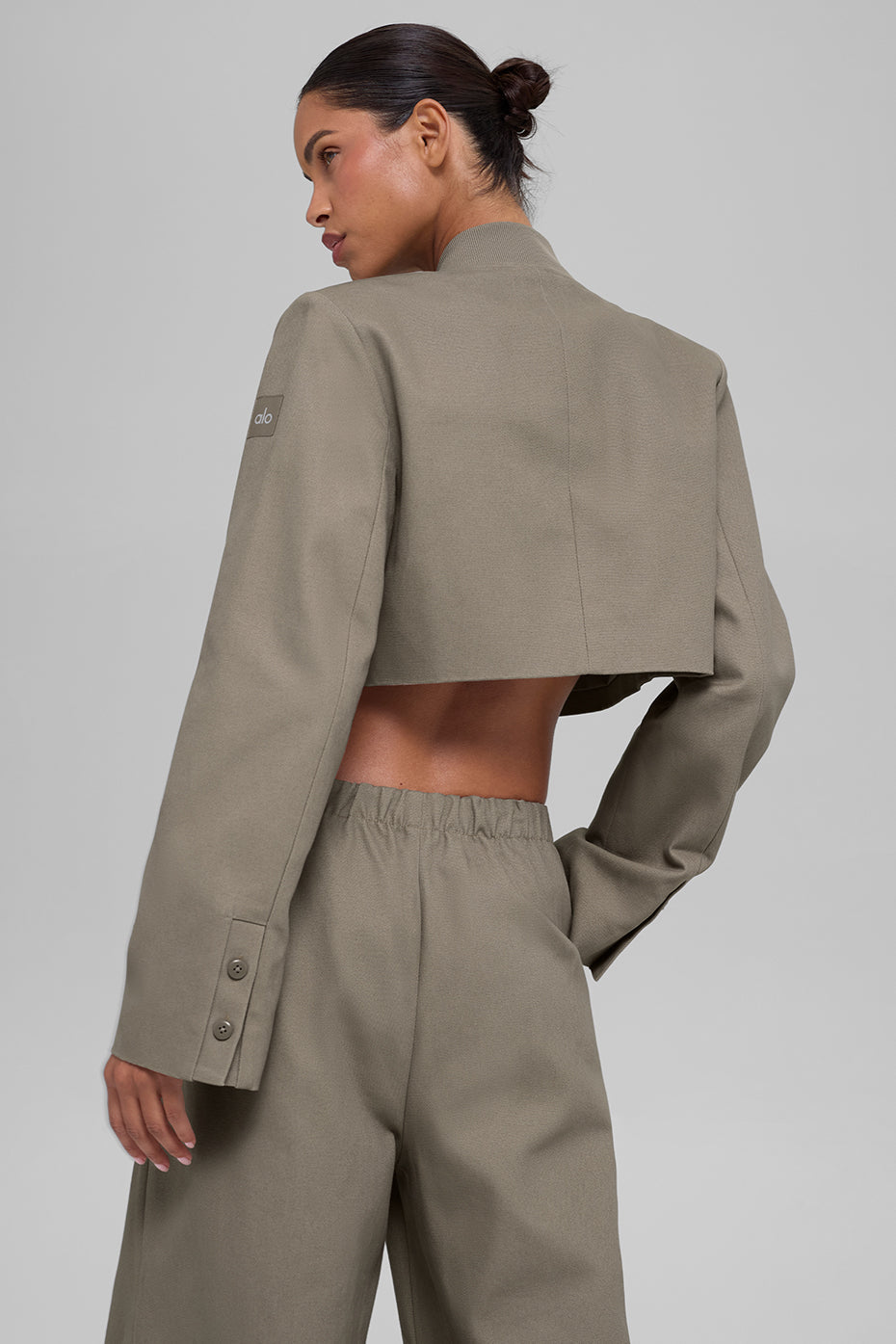 alo Cropped Main Character Jacket - Light Cocoa