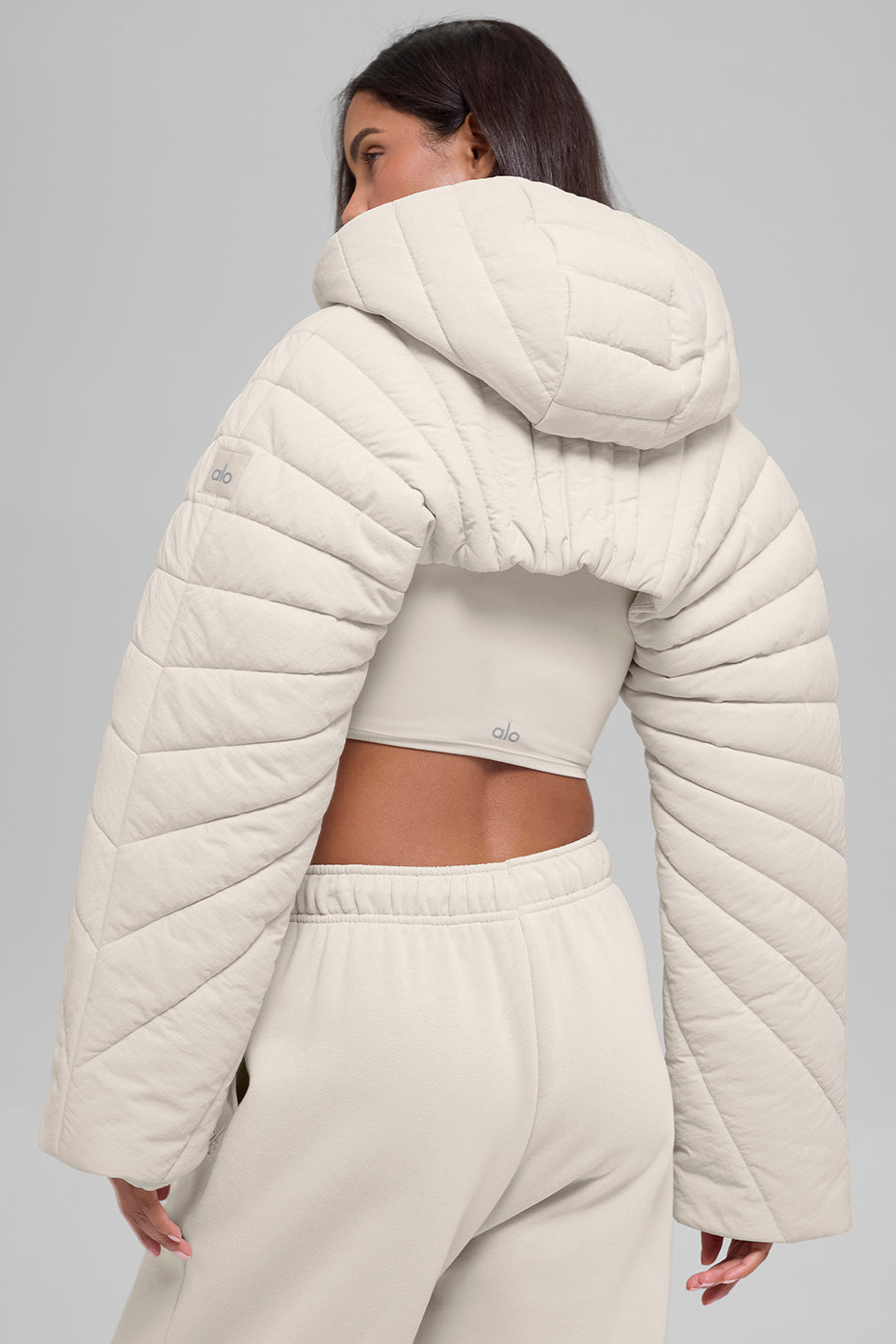 alo Quilted Starlight Puffer Shrug - Bone