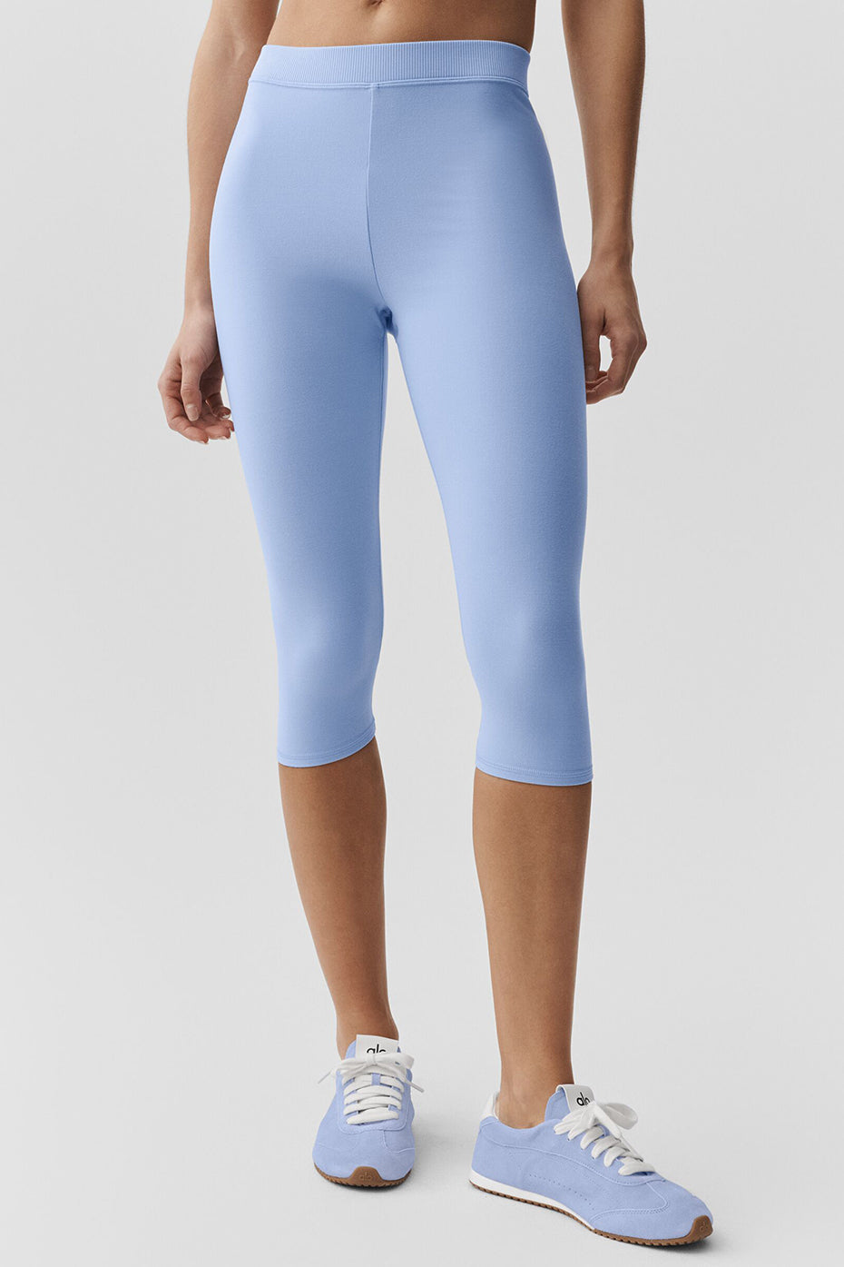 alo Alosoft High-Waist Iconic 90's Capri - Light Provence Blue
