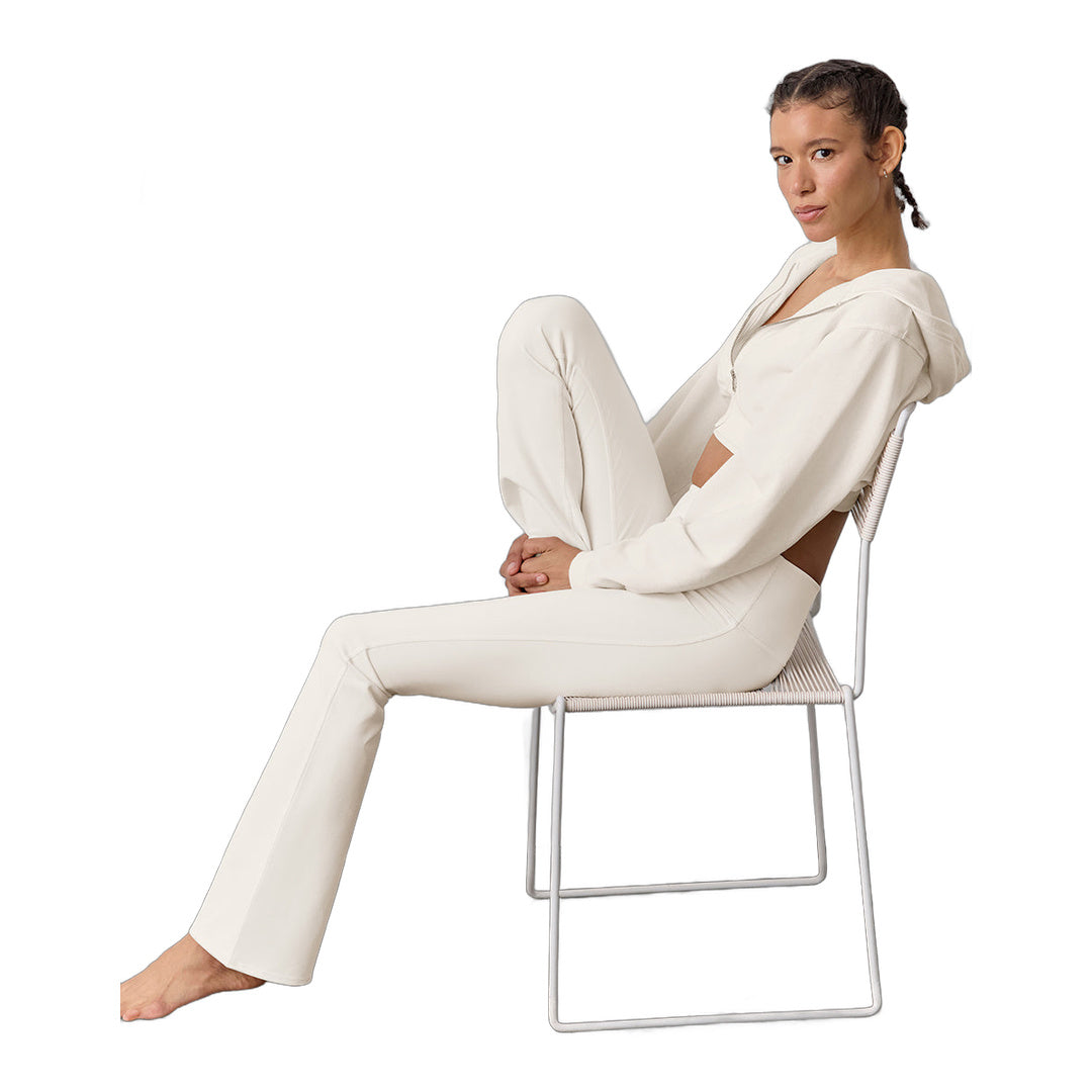 alo Airbrush High-Waist Bootcut Legging - Ivory