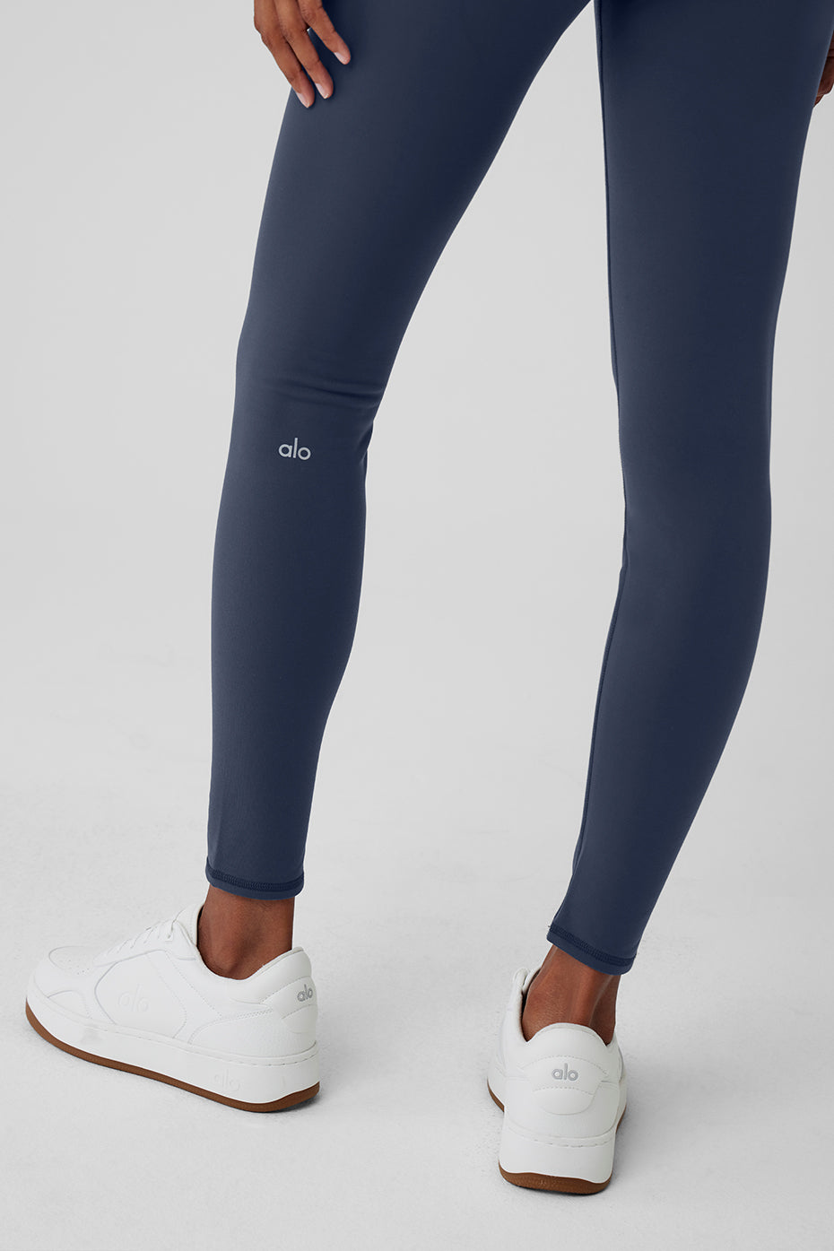 alo Airbrush Winter Warm High-Waist Nocturne Legging - Navy