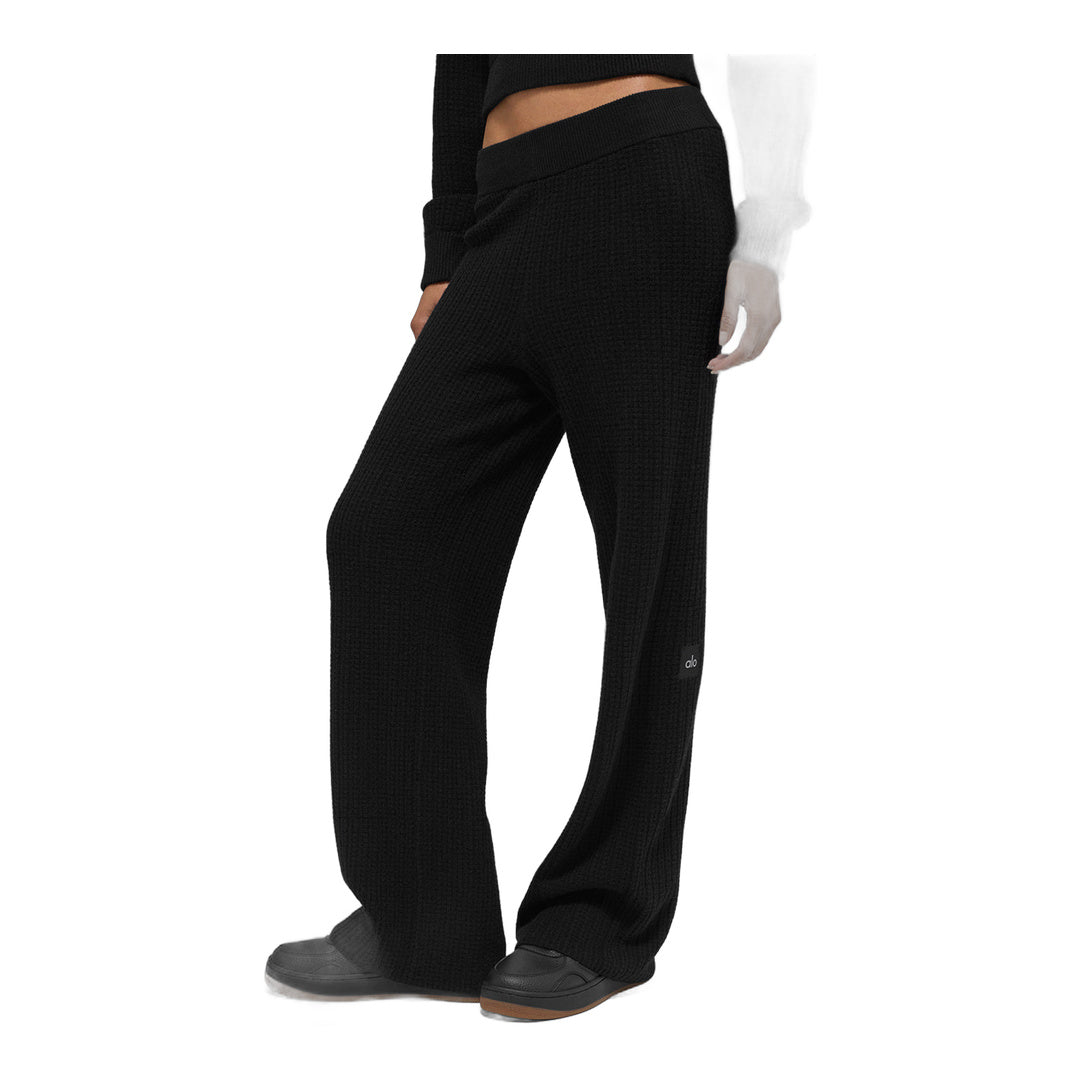 alo Cashmere High-Waist Plush Waffle Pant - Black