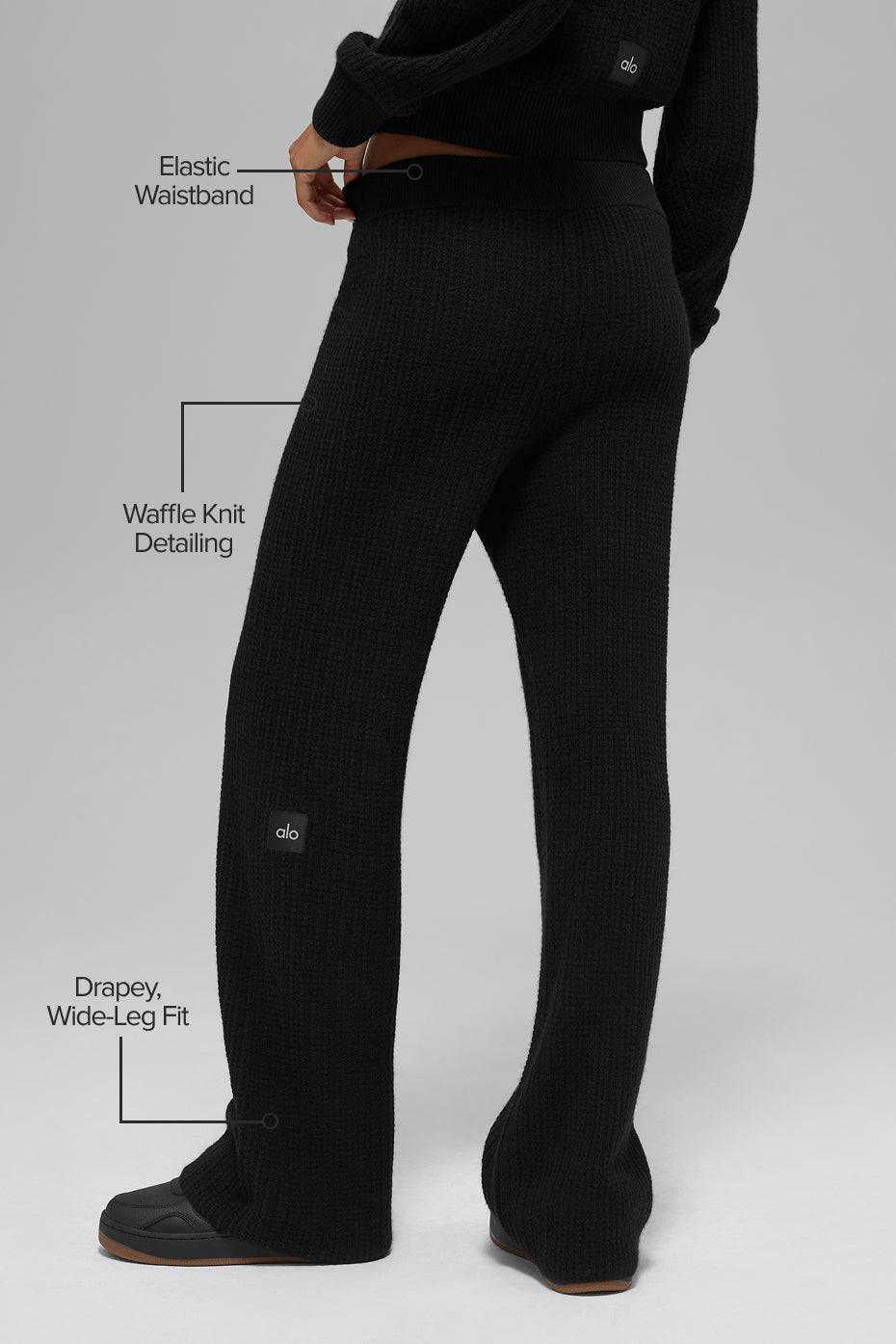 alo Cashmere High-Waist Plush Waffle Pant - Black