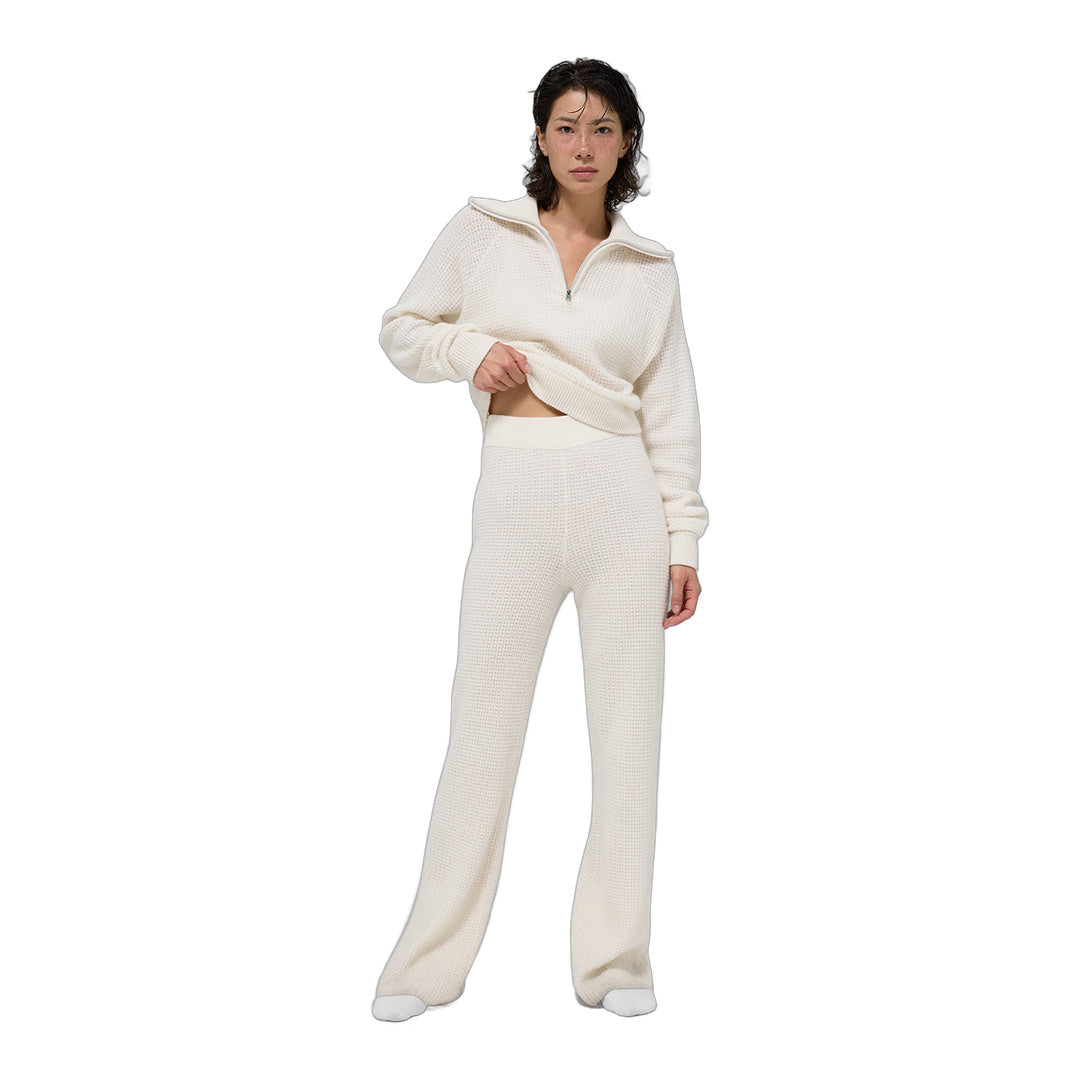 alo Cashmere High-Waist Plush Waffle Pant - Ivory
