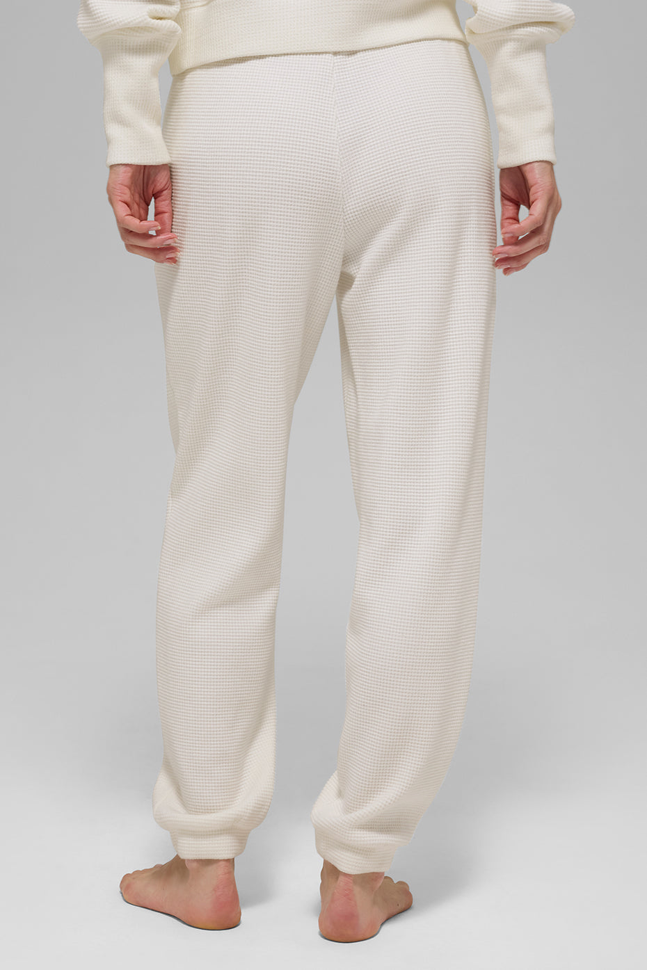 alo Waffle Weekend Escape Jogger - Ivory