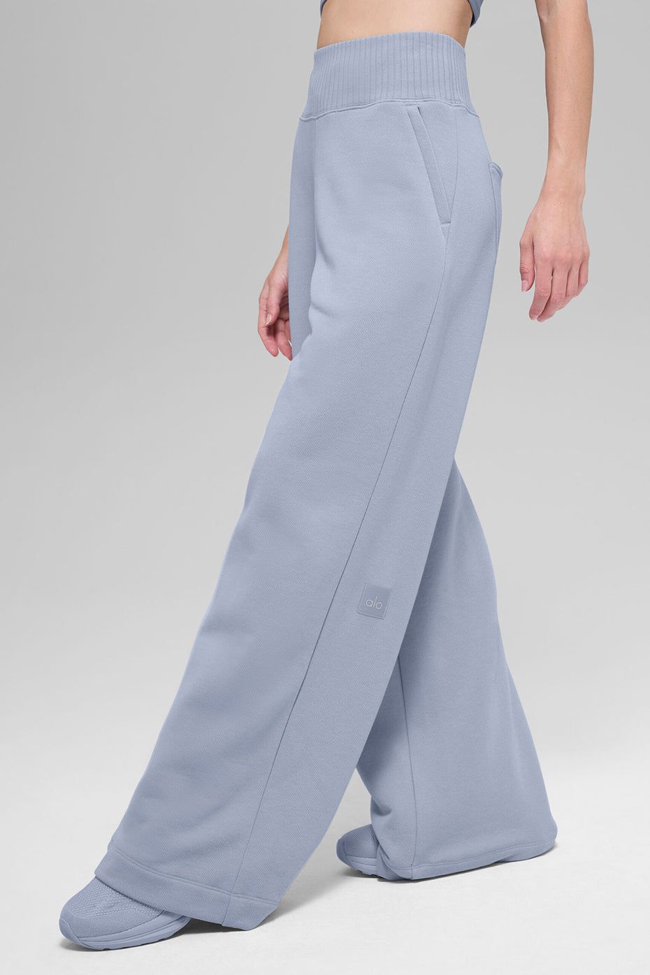 alo Serenity Wide Leg Sweatpant - Winter Frost