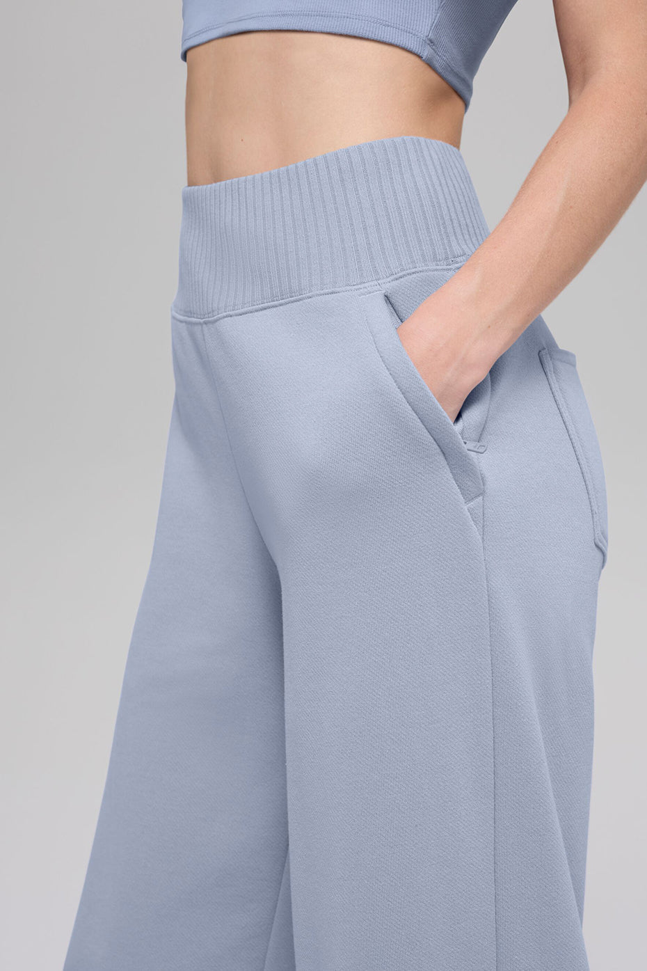 alo Serenity Wide Leg Sweatpant - Winter Frost