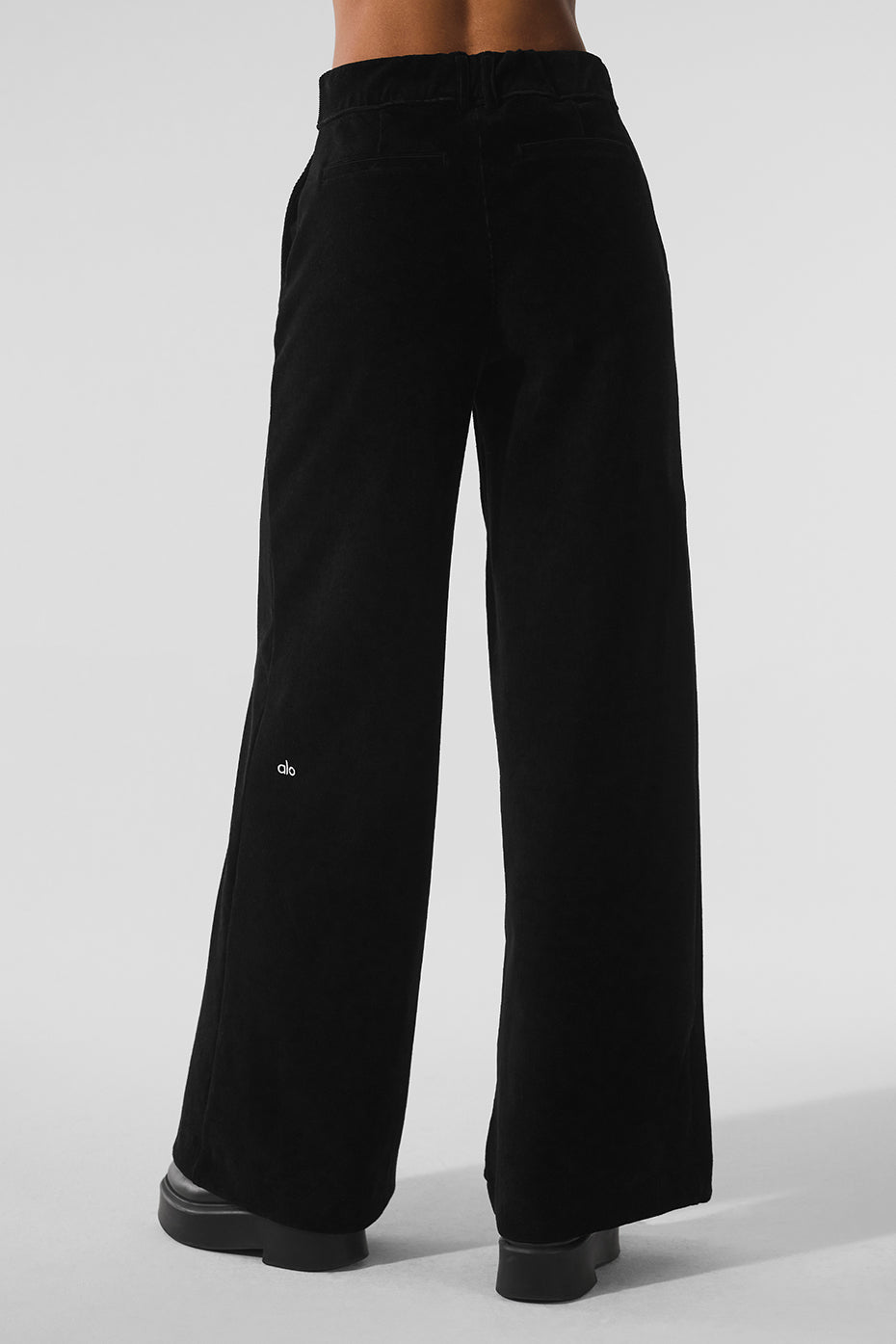 alo Micro Corduroy Mid-Rise Dreamer Wide Leg Trouser - Black