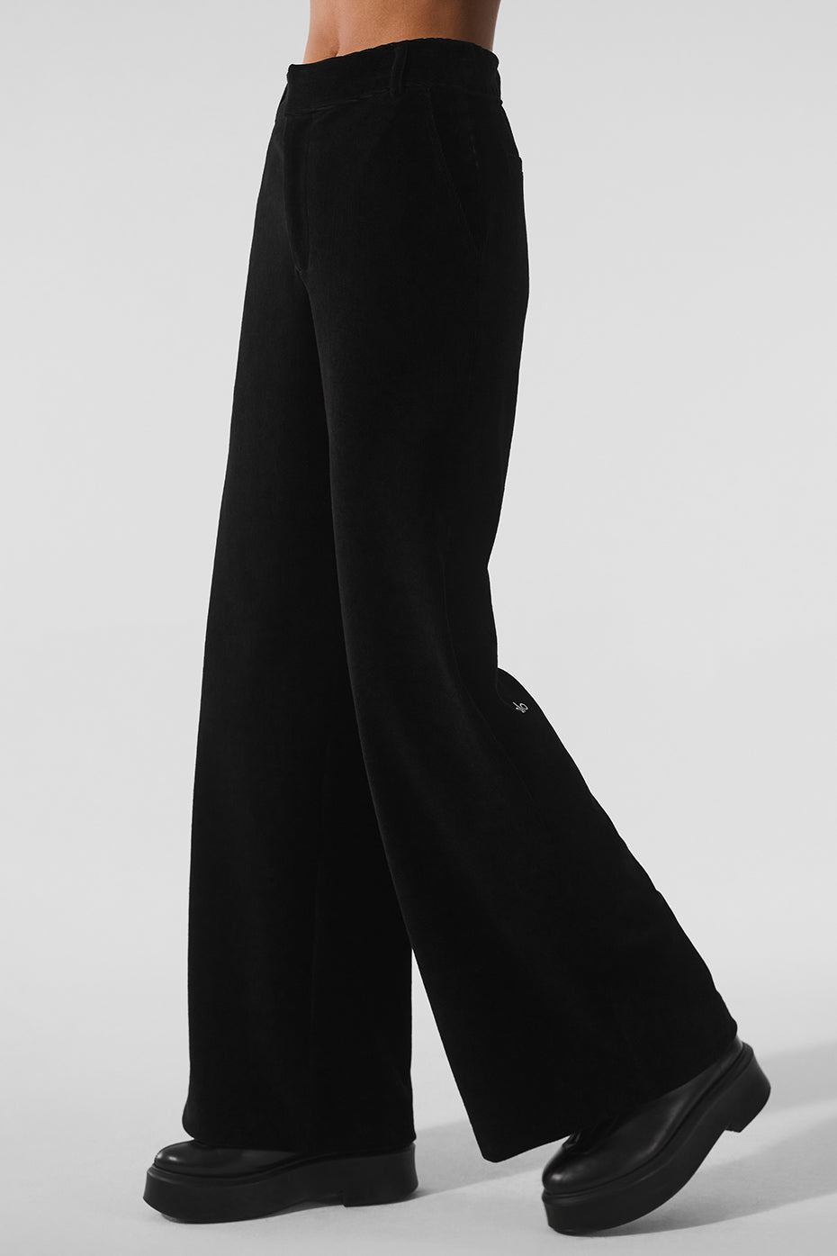 alo Micro Corduroy Mid-Rise Dreamer Wide Leg Trouser - Black