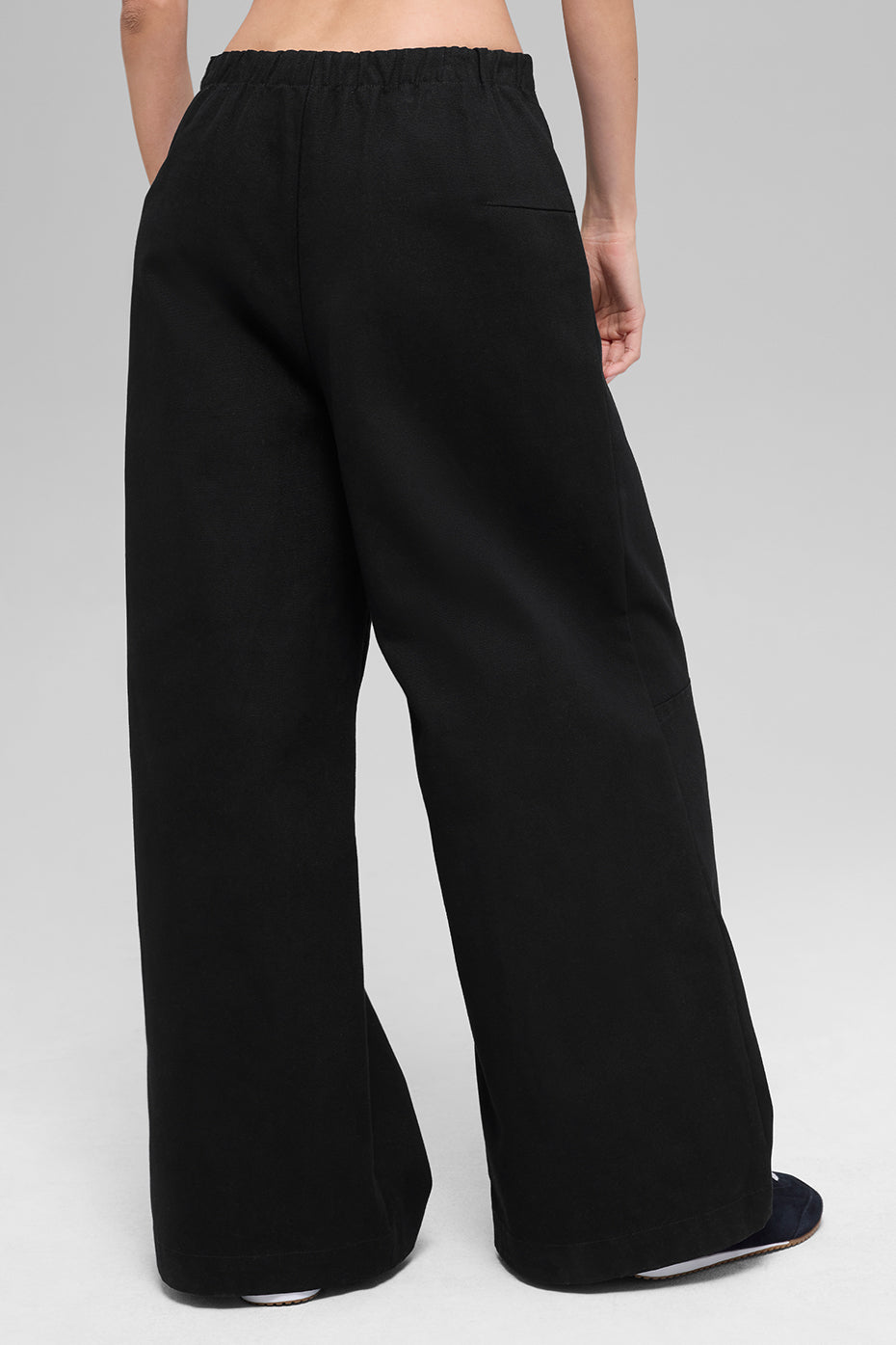 alo High-Waist Main Character Wide Leg Trouser - Black