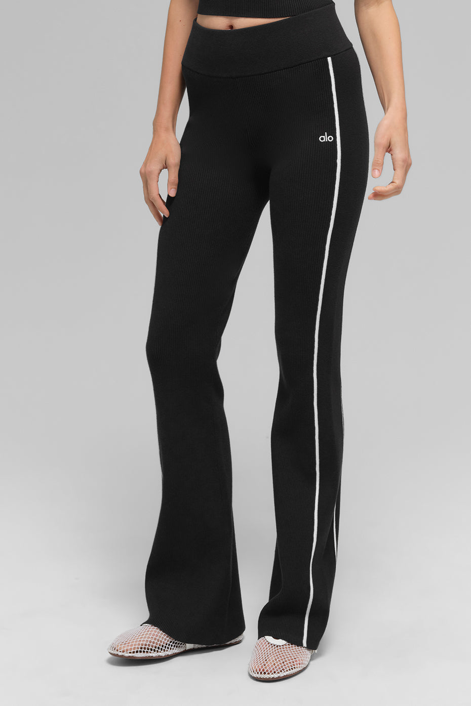 alo Ribbed Sweater Knit Highline Flare Pant - Black/White