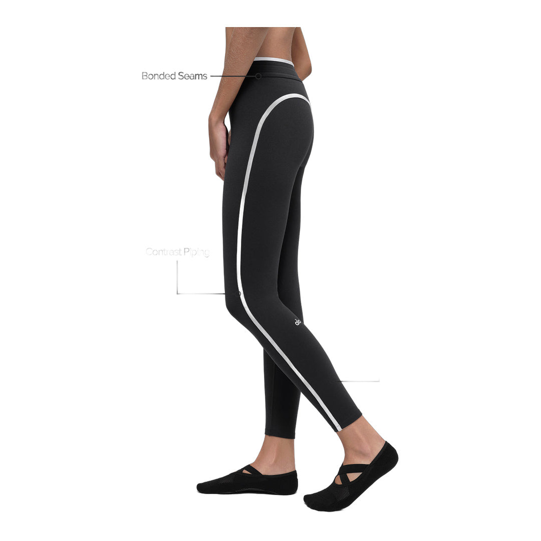 alo Airbrush High-Waist Race Pace 7/8 Legging - Black/White