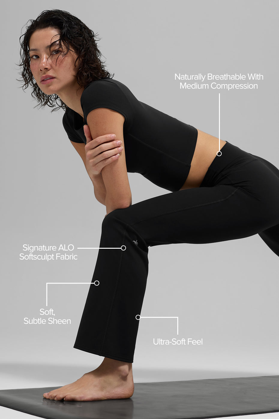 alo ALO Softsculpt High-Waist 7/8 Bootcut Legging - Black
