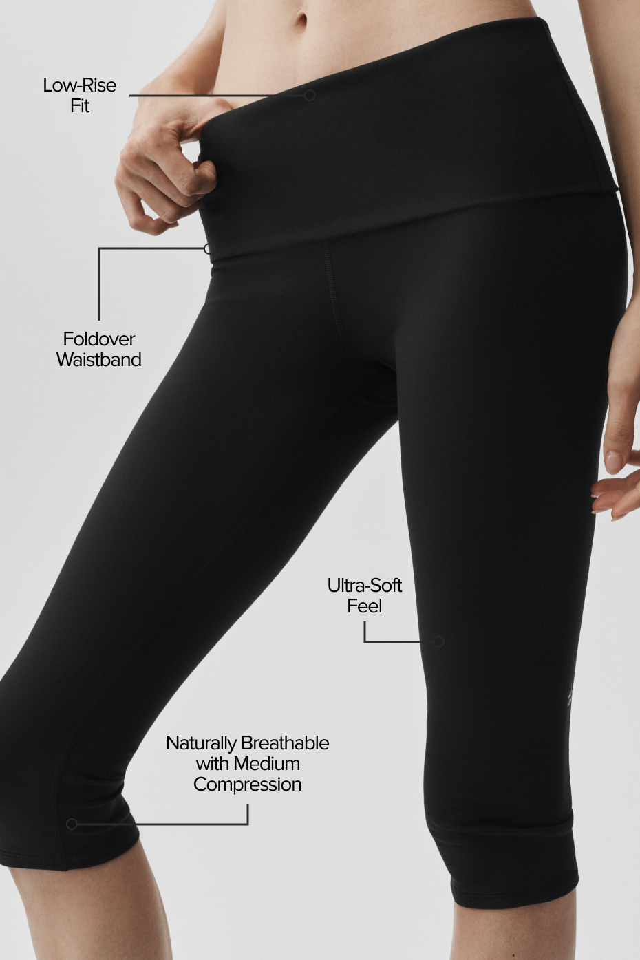 alo ALO Softsculpt Low-Rise Foldover Capri - Black