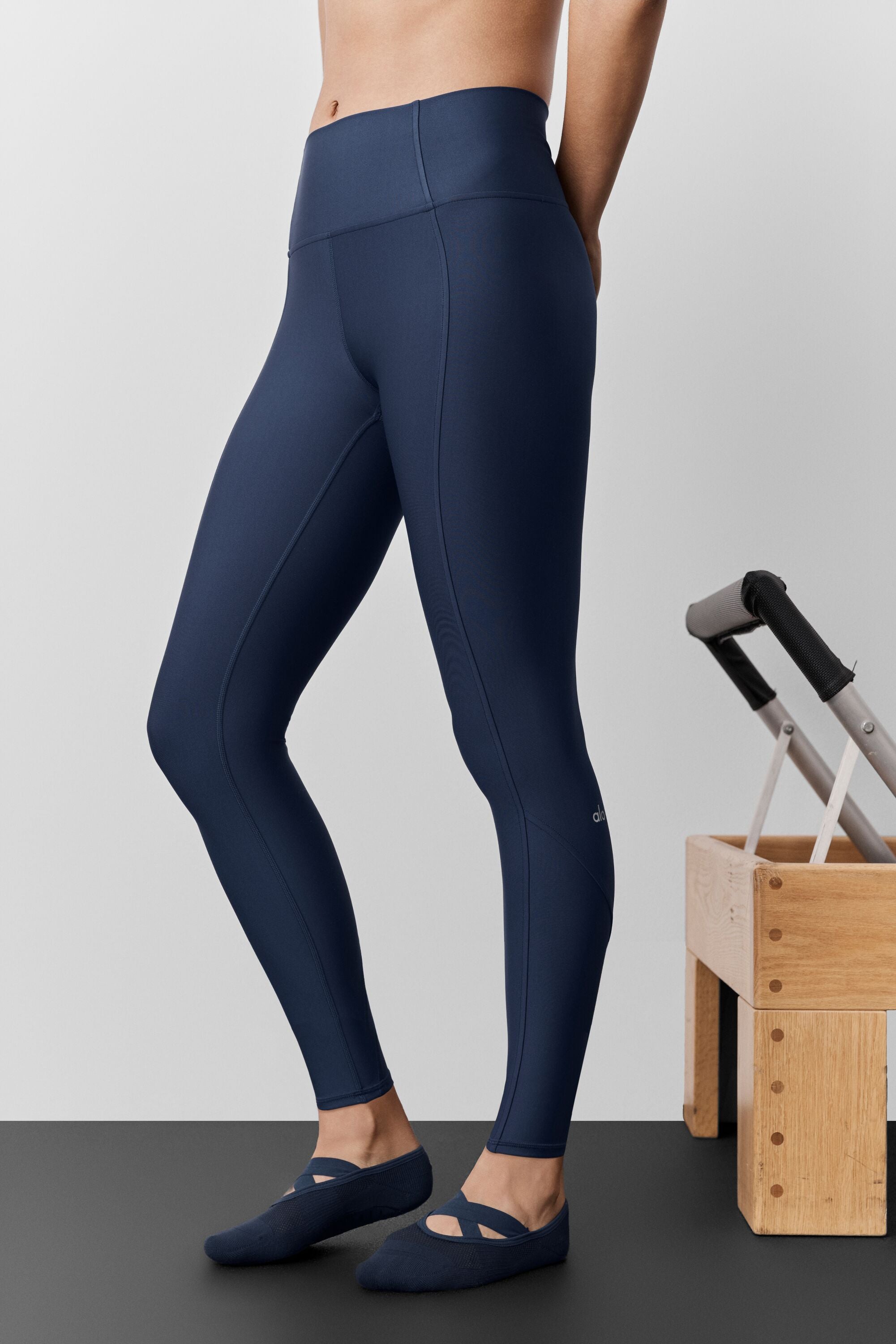 alo Airlift High-Waist 7/8 Fine Line Legging - Navy