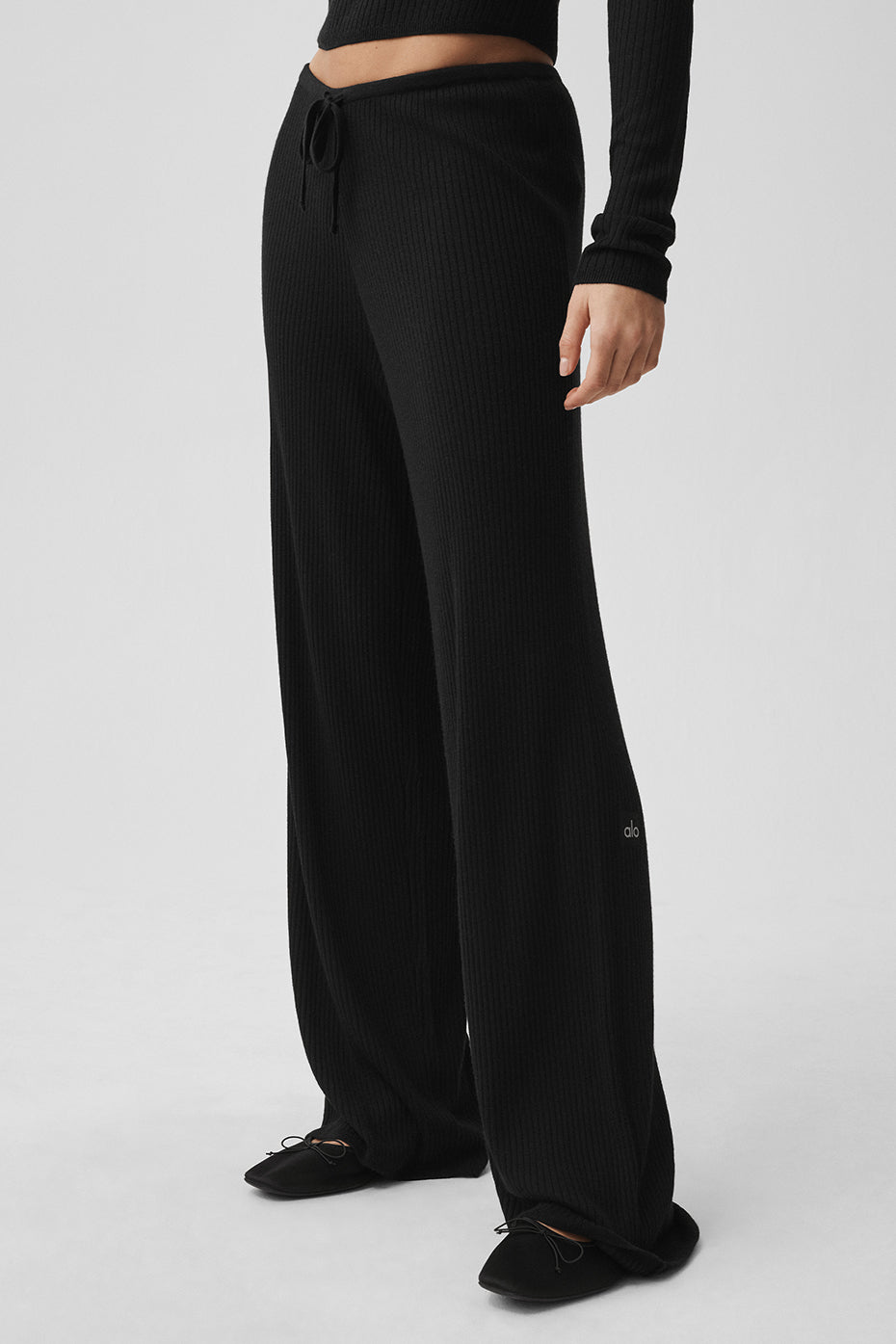 alo Sweater Knit Mid-Rise Unwind Wide Leg Pant - Black