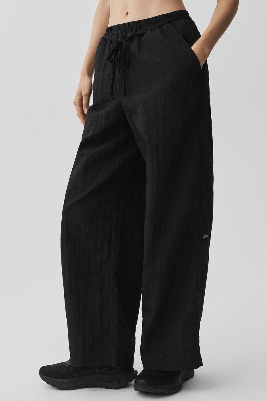 alo Ripstop Electric Straight Leg Pant - Black