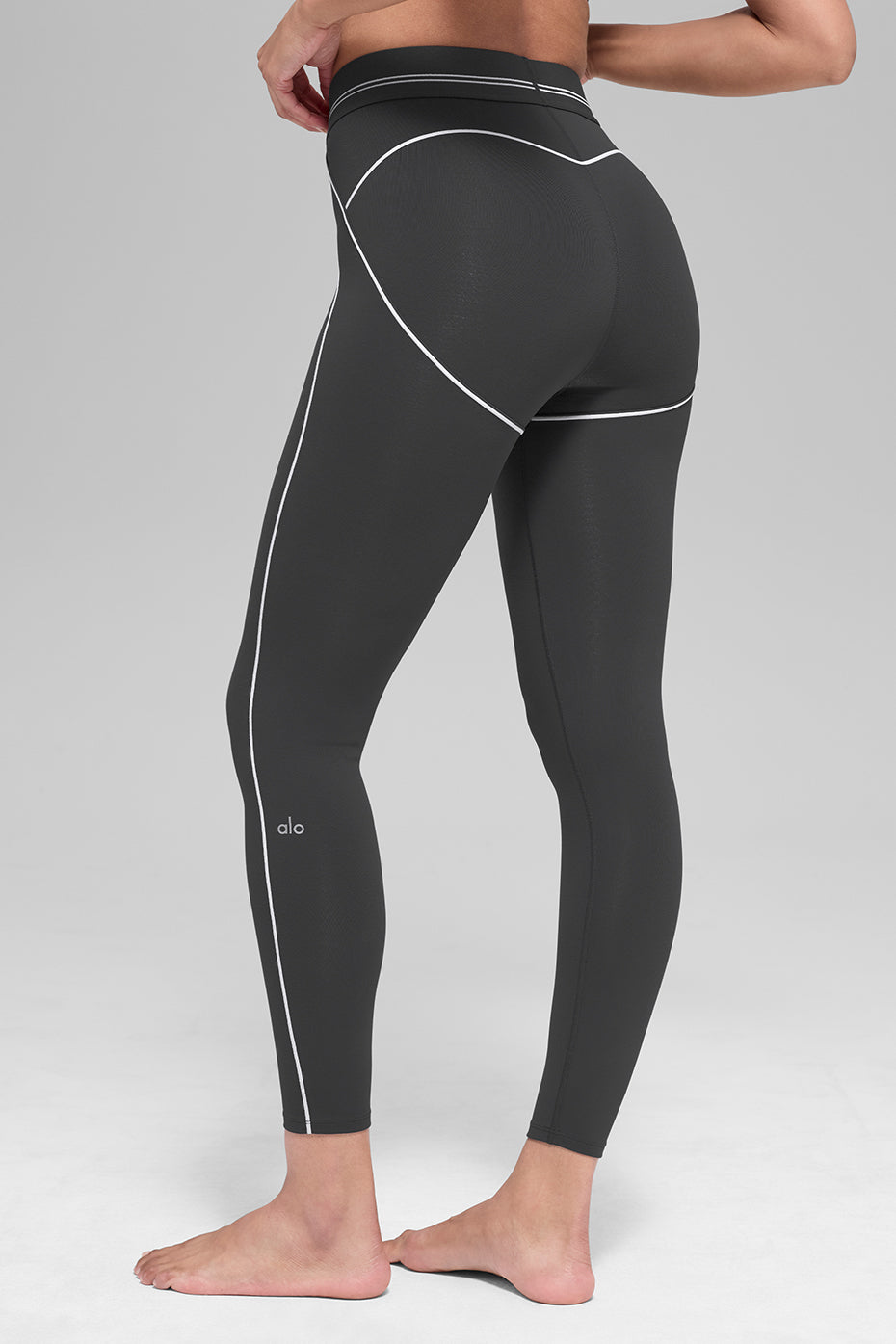 alo Airbrush High-Waist 7/8 Heart Throb Legging - Anthracite/White