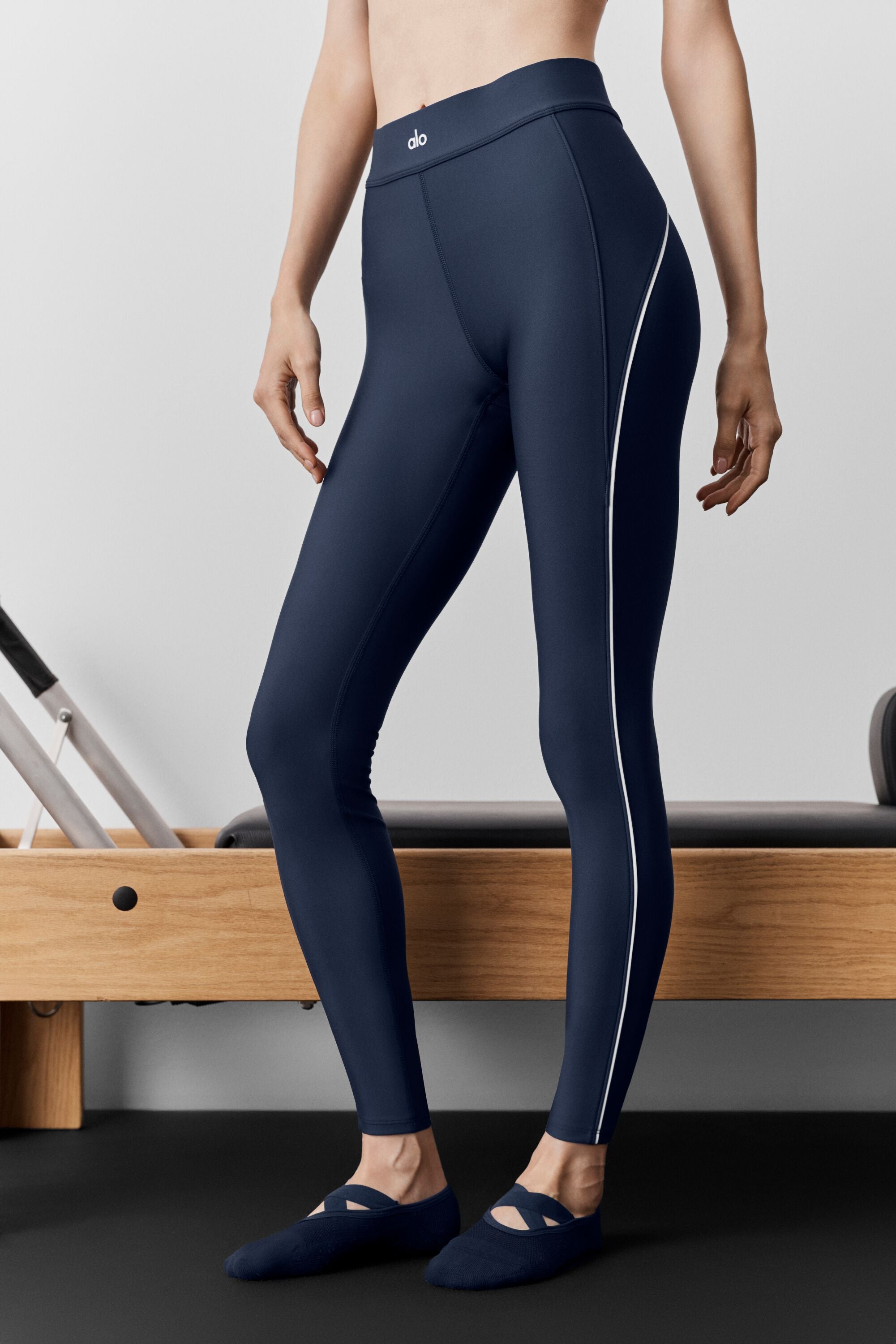 alo Airlift High-Waist 7/8 Speedwork Legging - Navy