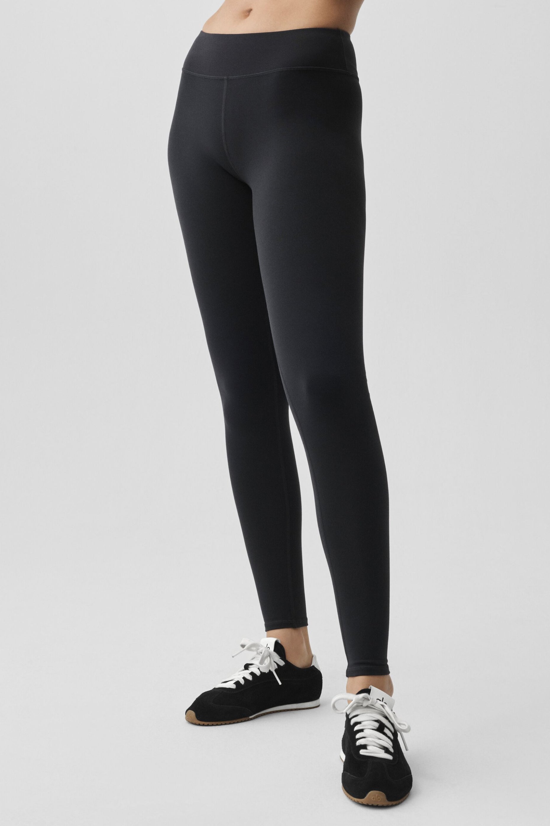 alo Airbrush Low-Rise Legging - Black