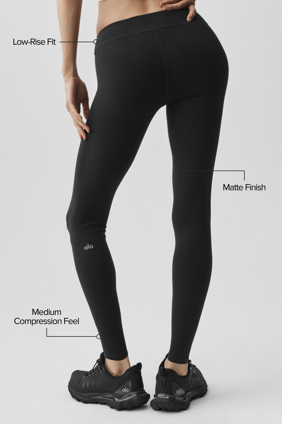 alo Airbrush Low-Rise 7/8 Legging - Black