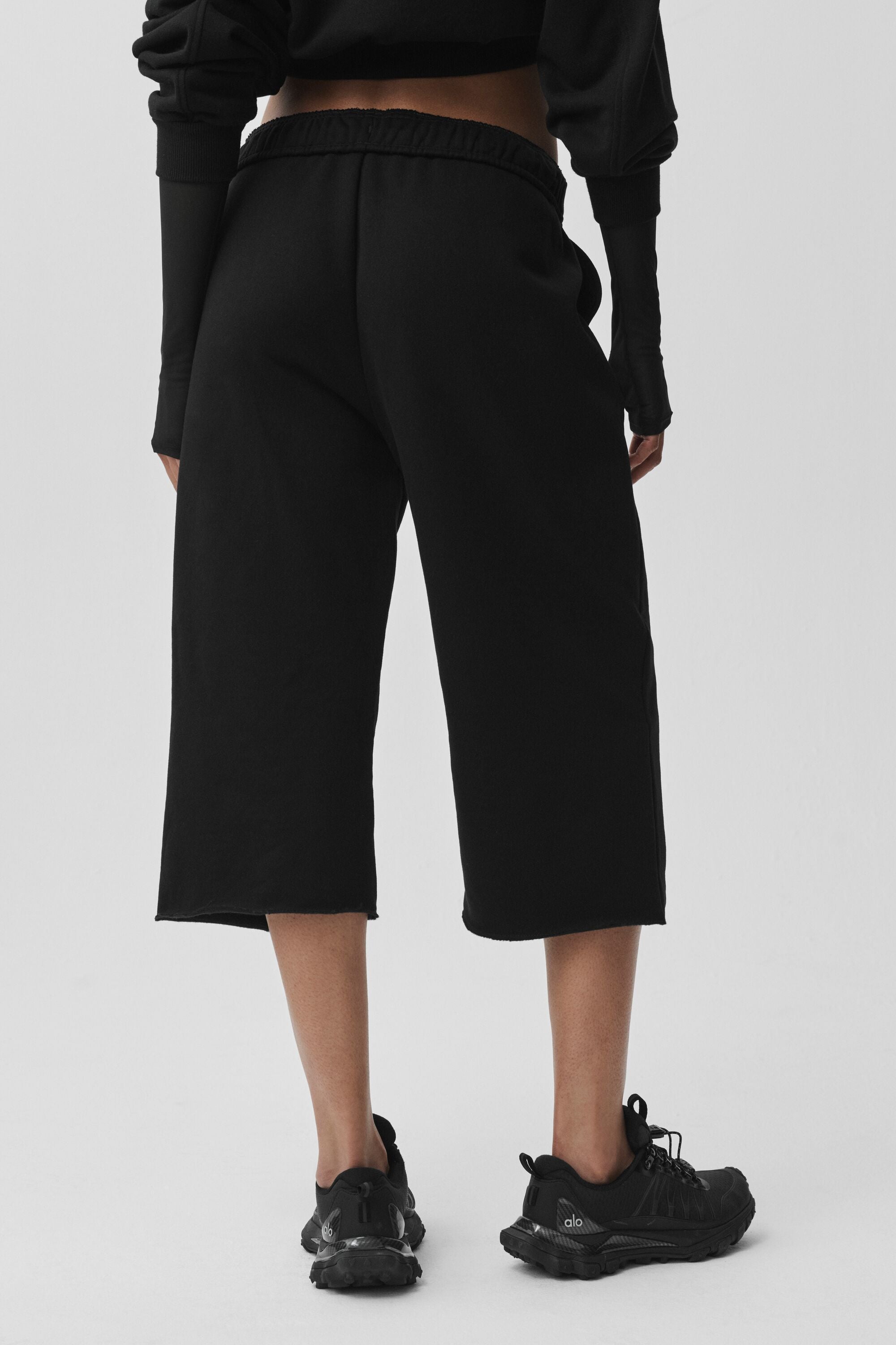 alo Accolade Cutoff Sweatpant - Black