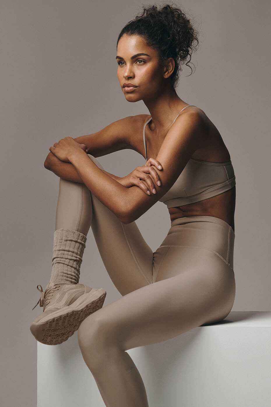 alo High-Waist Airlift Legging - Gravel