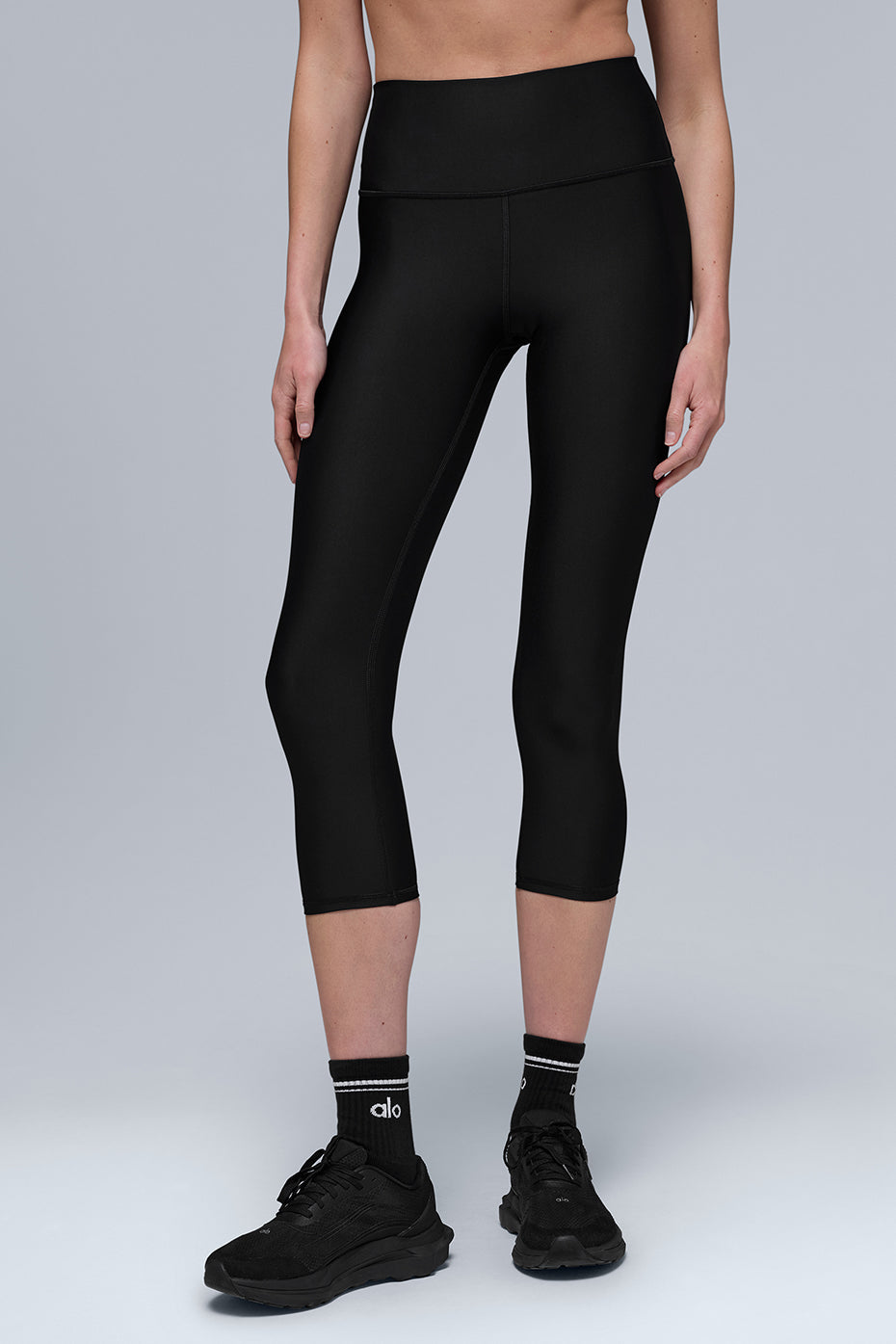 alo High-Waist Airlift Capri - Black