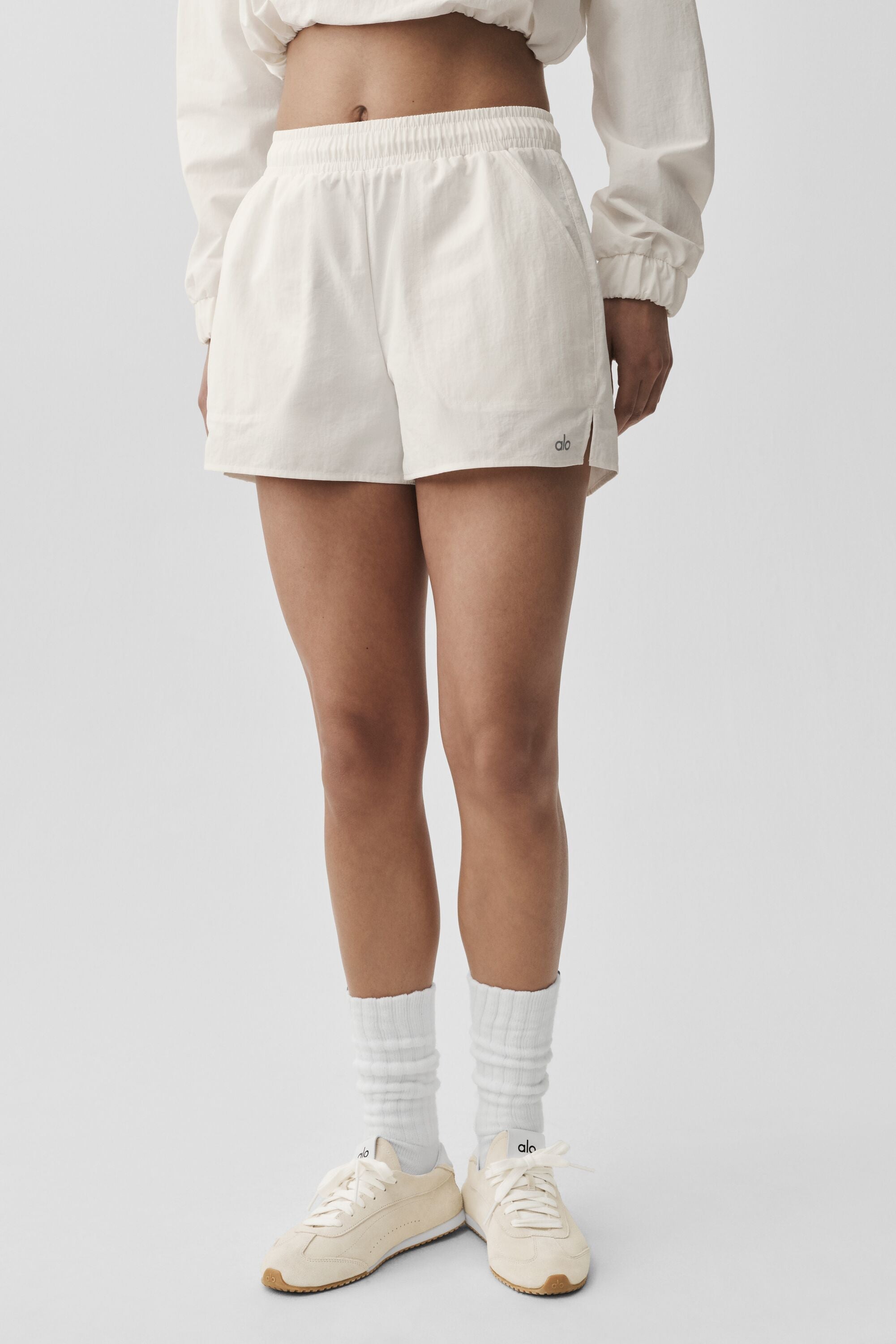 alo Alumni Short - Ivory